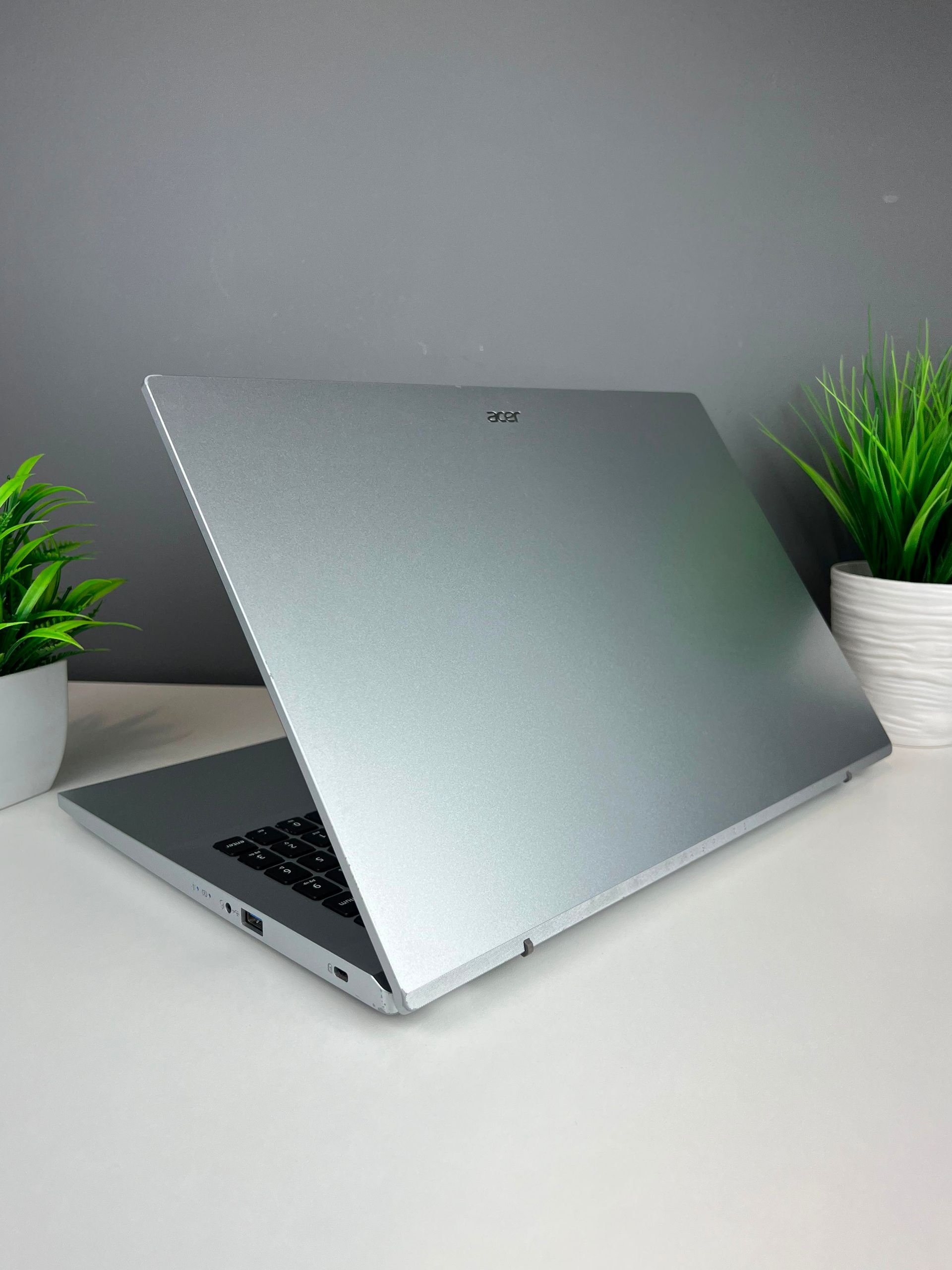 Ноутбук Acer Для работы и учебы  Intel Core i3  12-поколение  ядер 8 GB 500 GB 14 дюймов