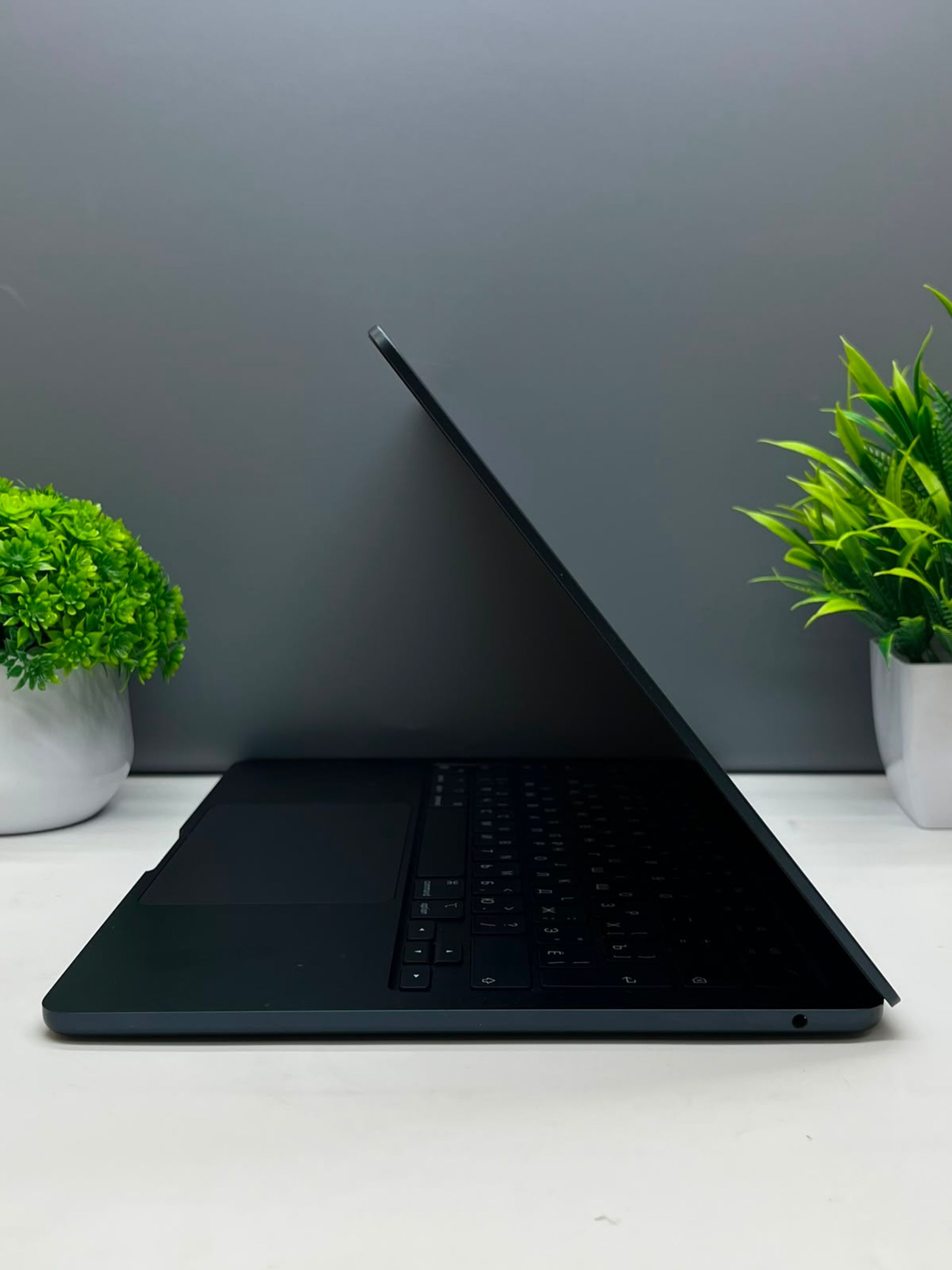 Ноутбук Apple macbook air 13 m3 Apple M3 Pro ядер 8 GB 256 GB 13 дюймов