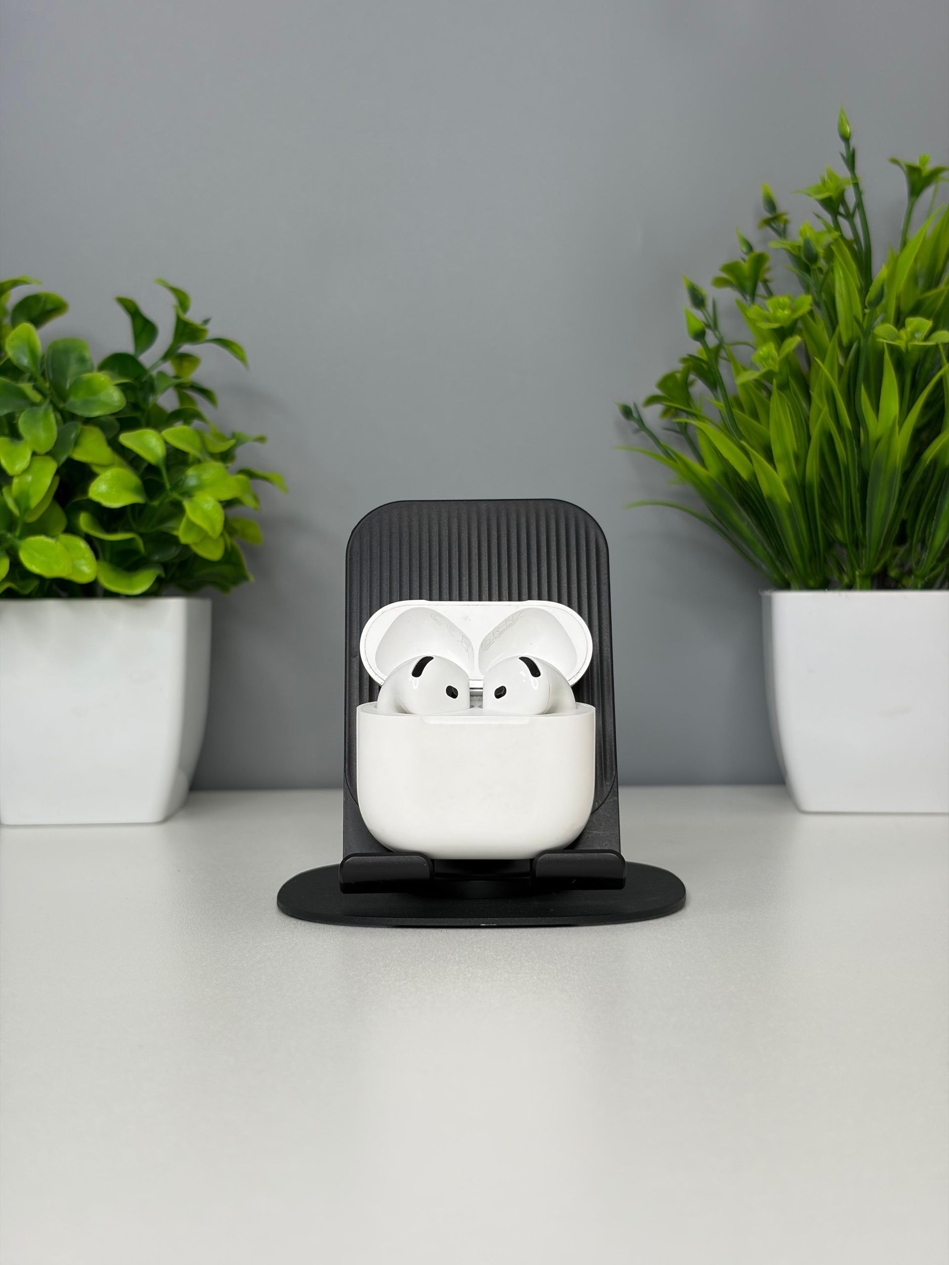 Apple AirPods 4 series