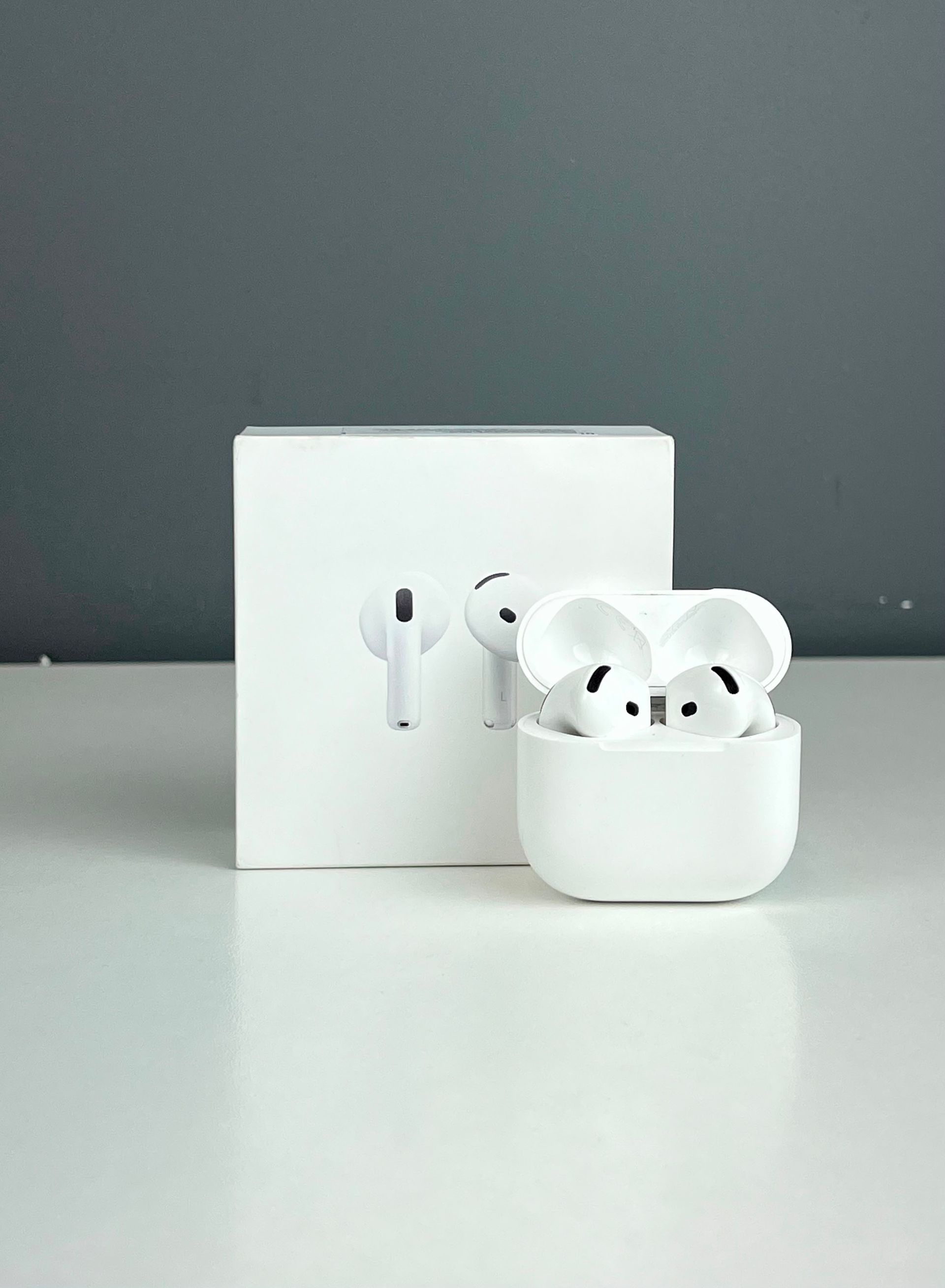 Apple AirPods 4 series
