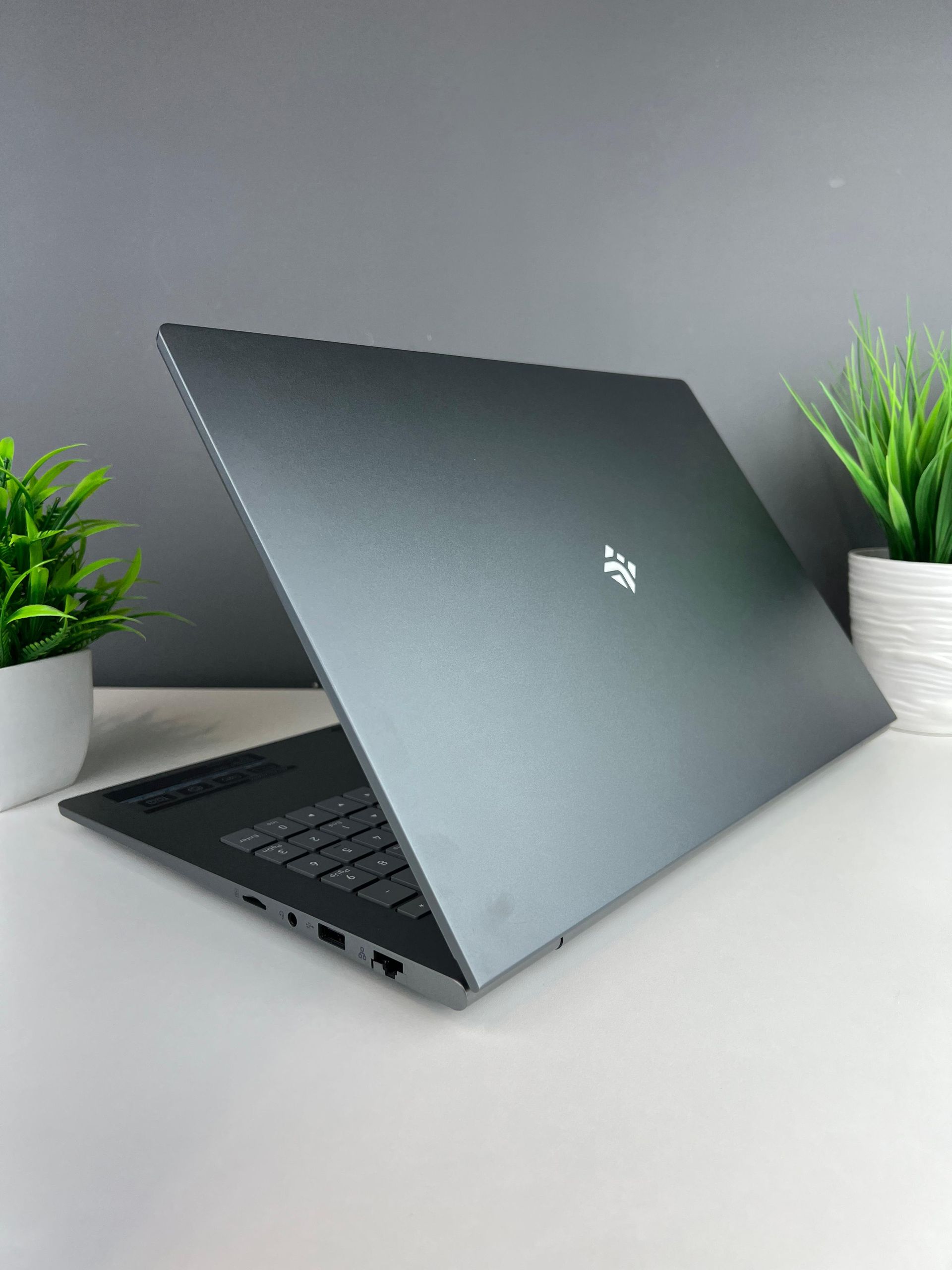 Ноутбук Acer amd ryzen 5 5-поколение AMD Ryzen 5 7-поколение ядер 8 GB 256 GB 14 дюймов
