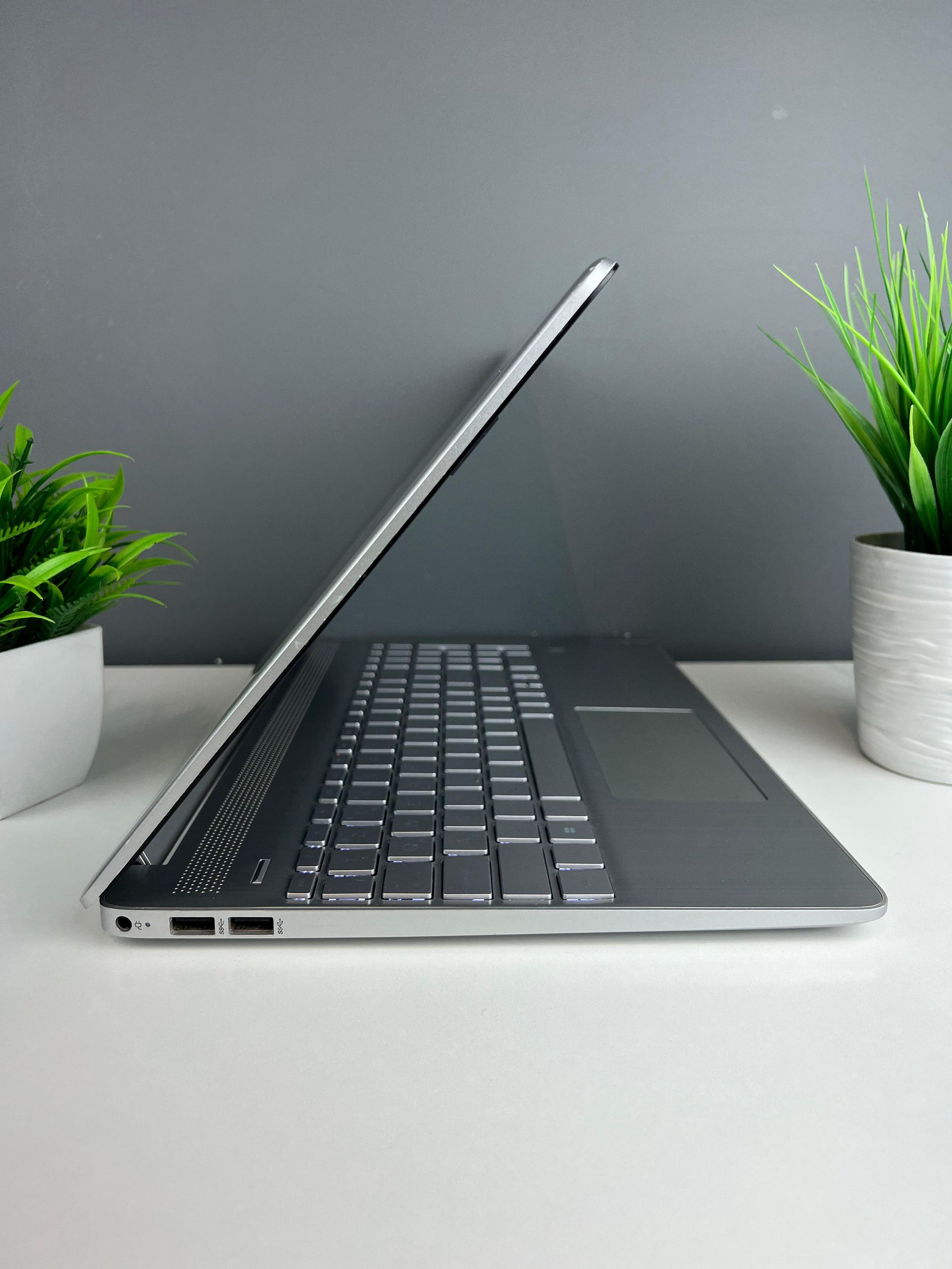 Ноутбук Hp Для работы и учебы AMD Ryzen 5 5-поколение ядер 16 GB 500 GB 13 дюймов