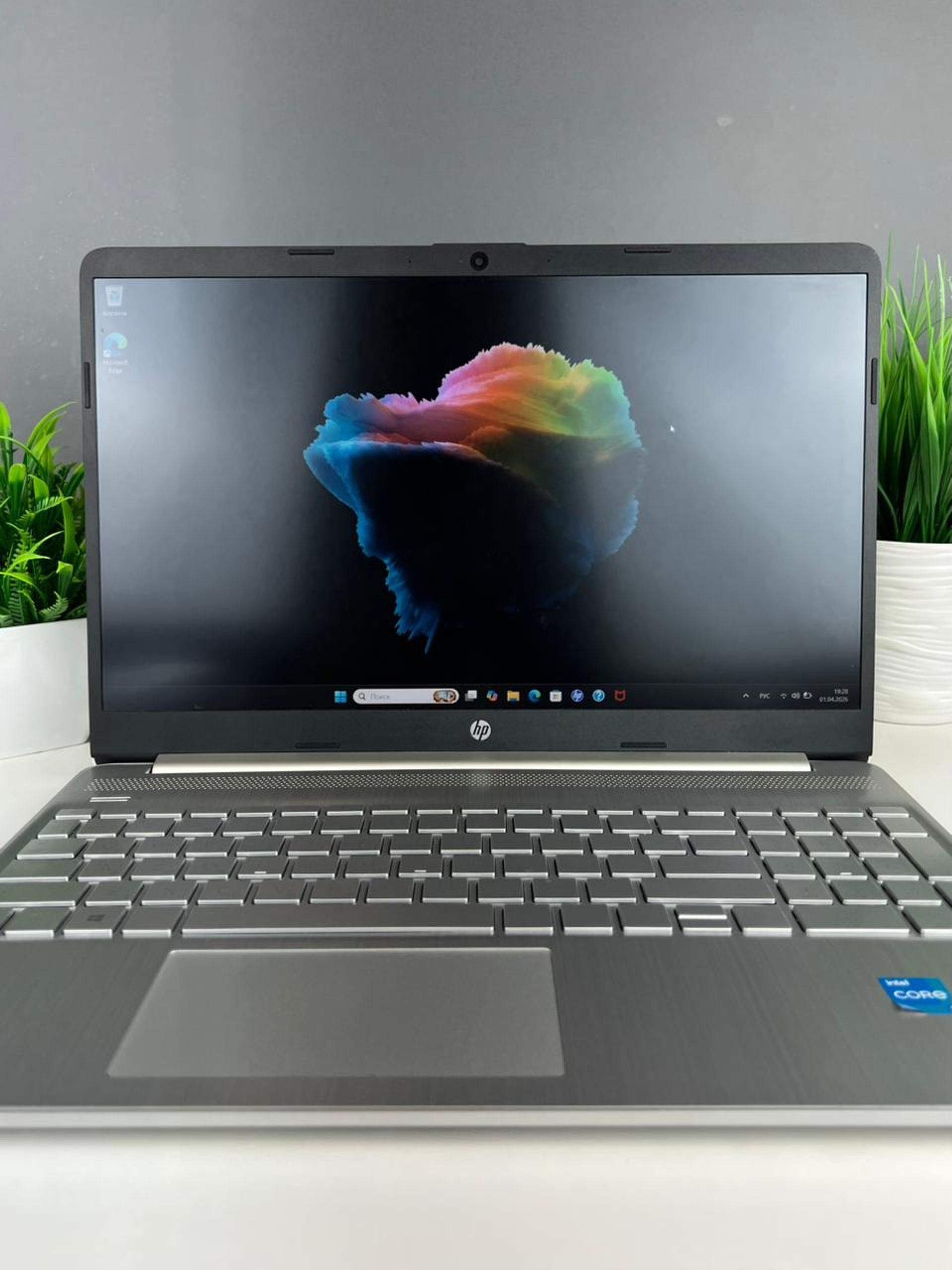 Ноутбук Hp core i3/11-пок  Intel Core i3  11-поколение  ядер 4 GB 500 GB 14 дюймов