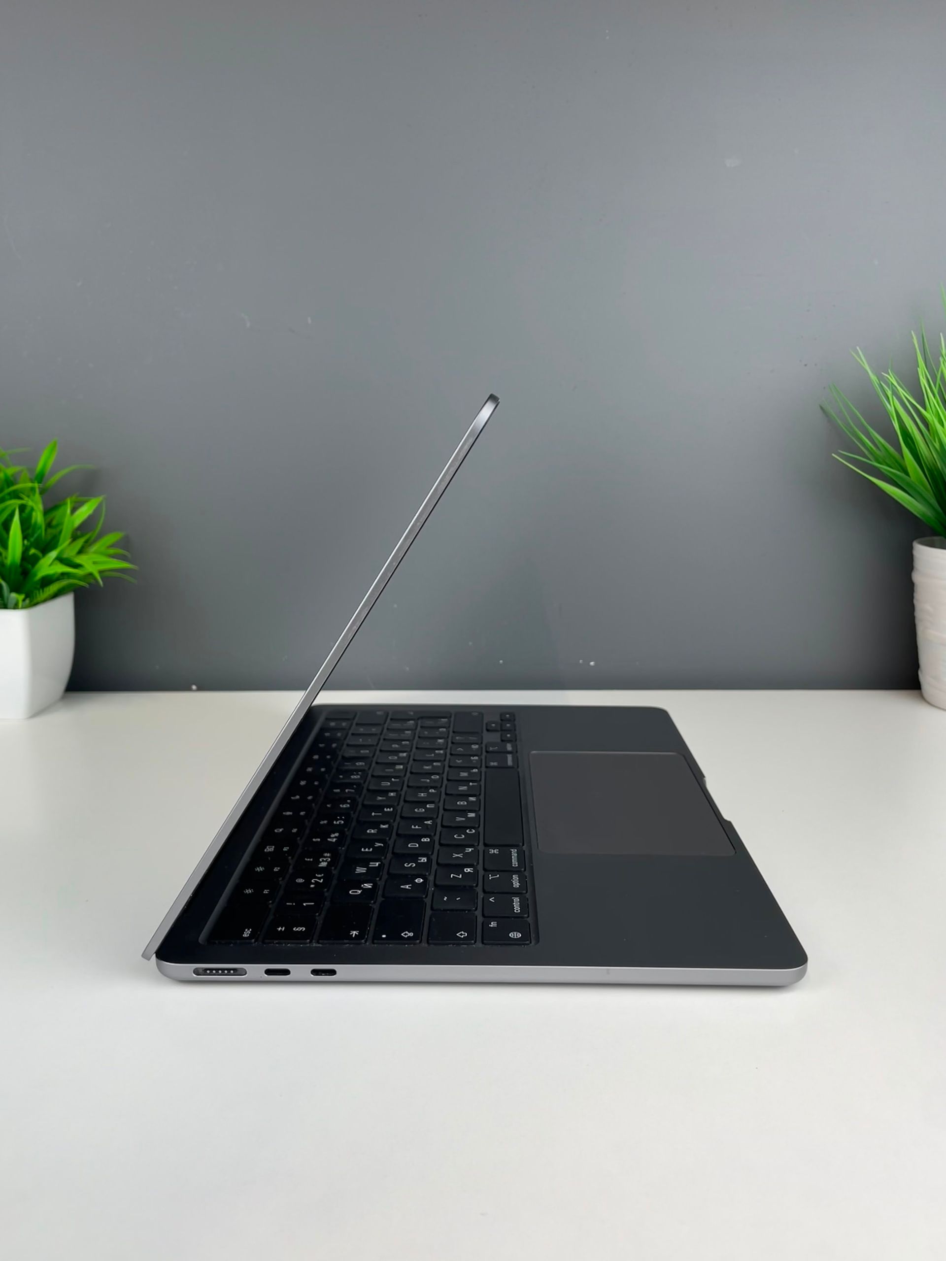 Ноутбук Apple macbook air 13 m3 M3 ядер 8 GB 256 GB 13 дюймов