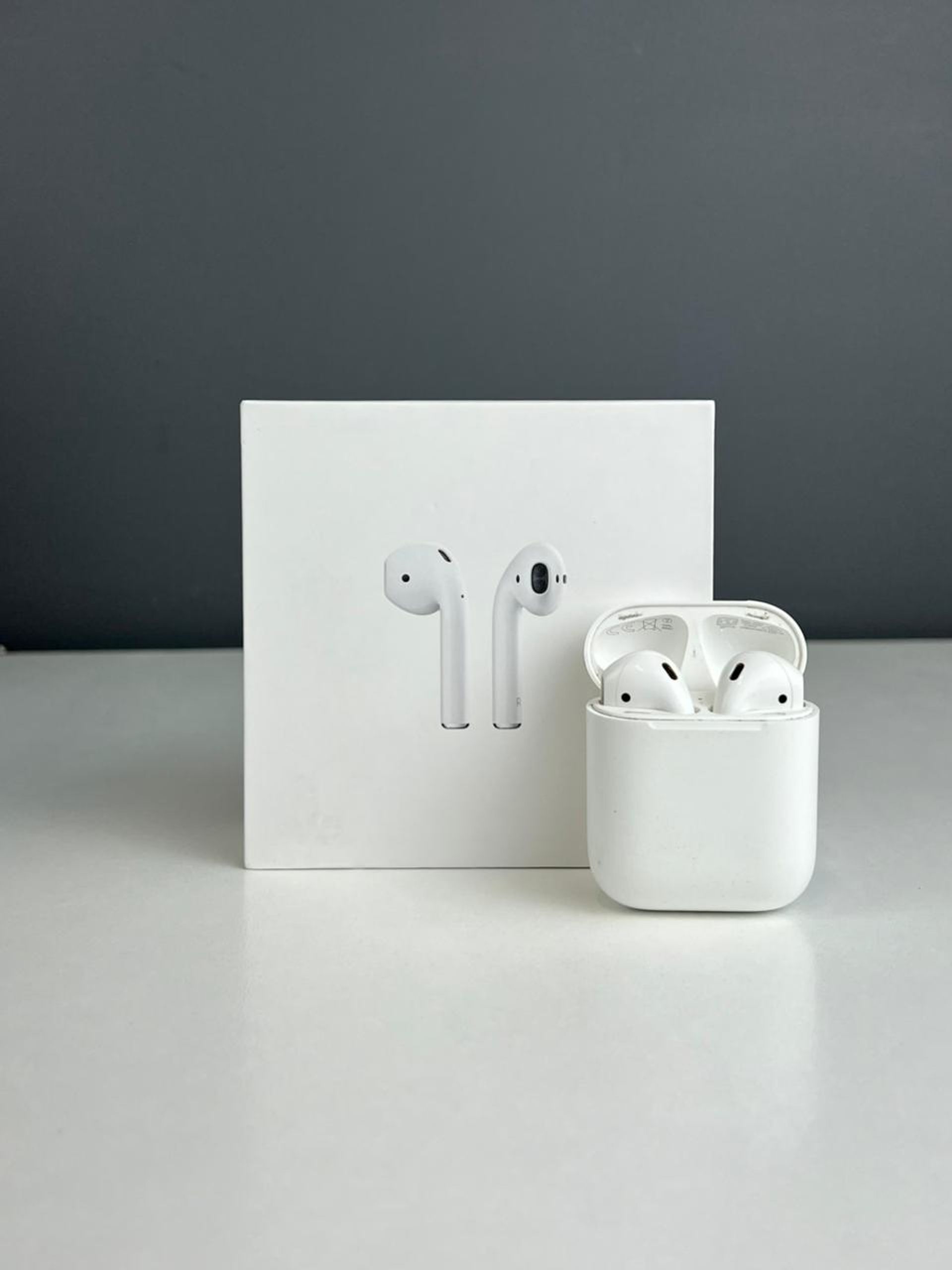 AirPods 2 series