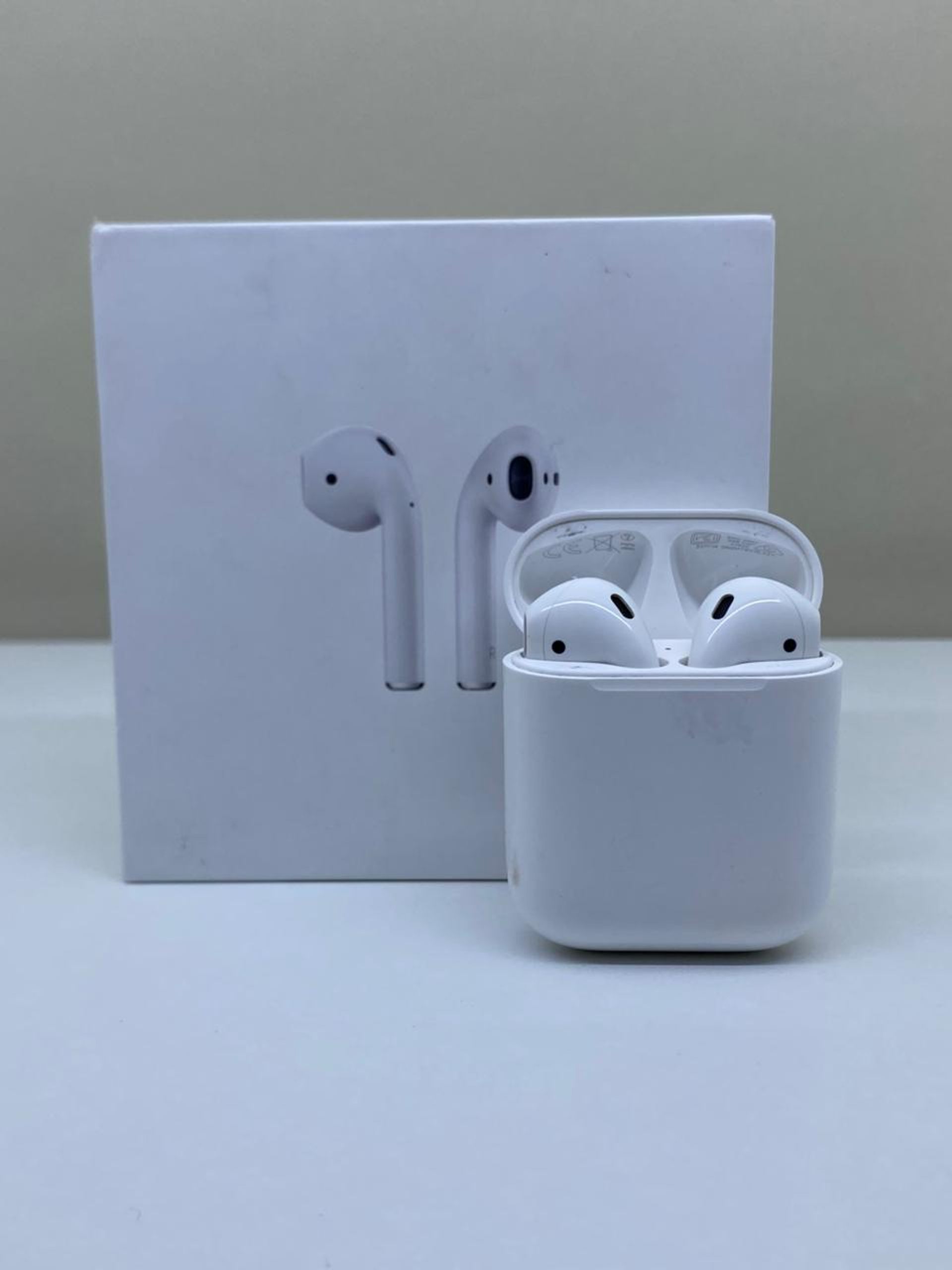 Apple AirPods 2series