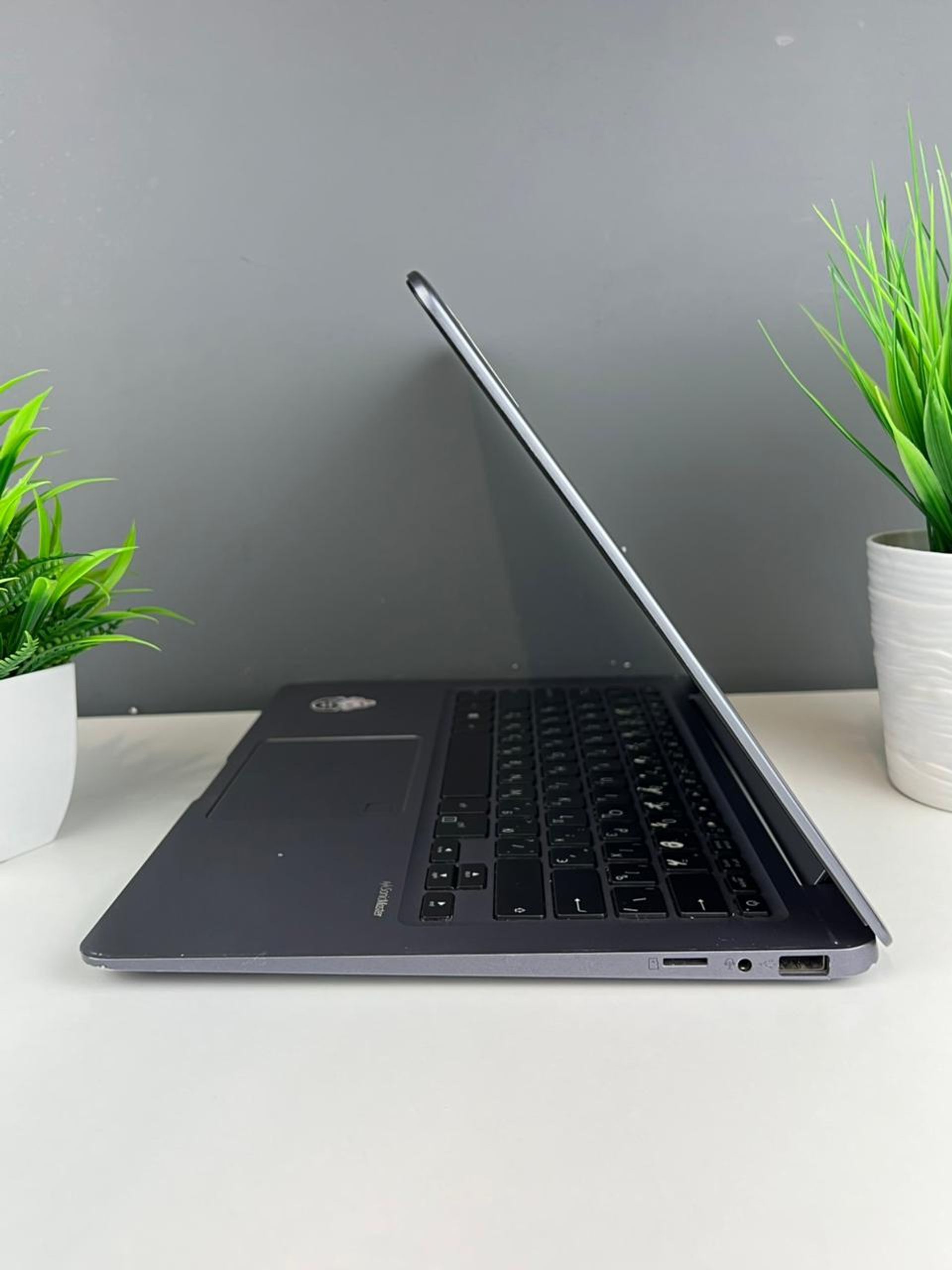Ноутбук Asus core i3/7-пок  Intel Core i3  7-поколение  ядер 4 GB 128 GB
