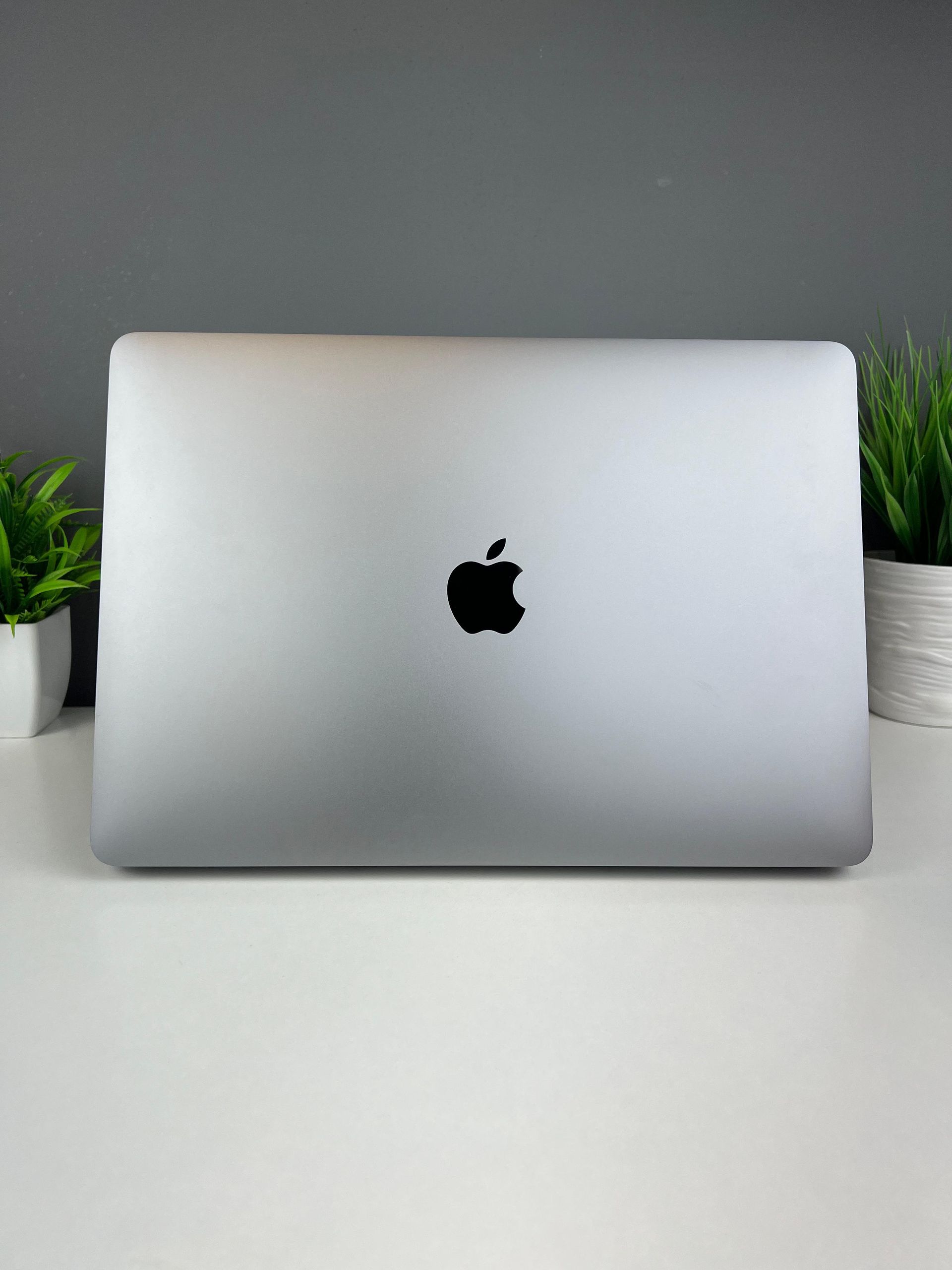 Ноутбук Apple macbook air 13 m1 Apple M1 ядер 8 GB 256 GB 13 дюймов