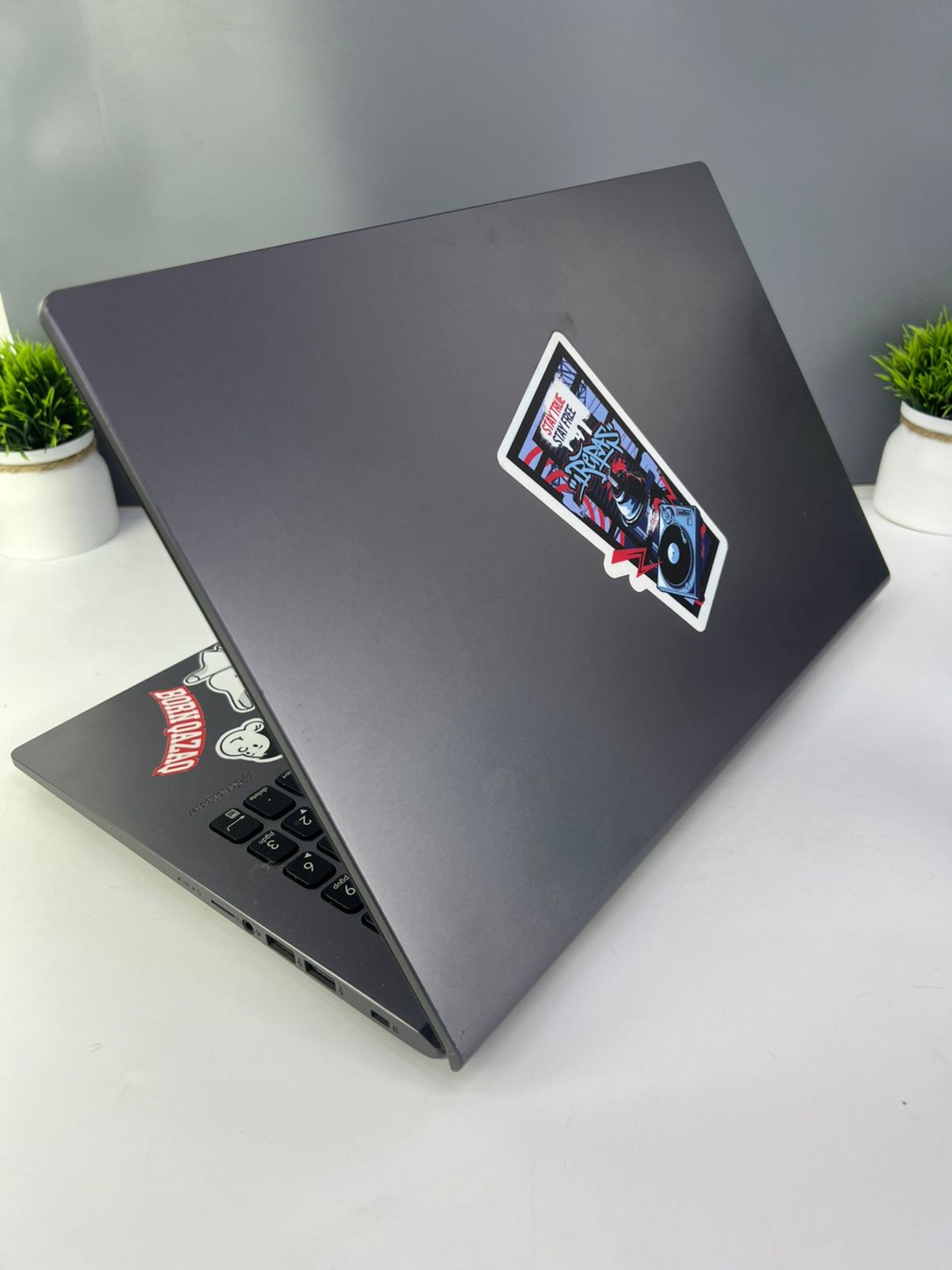 Ноутбук Asus core i3/10-пок  Intel Core i3  10-поколение  ядер 4 GB 15 дюймов