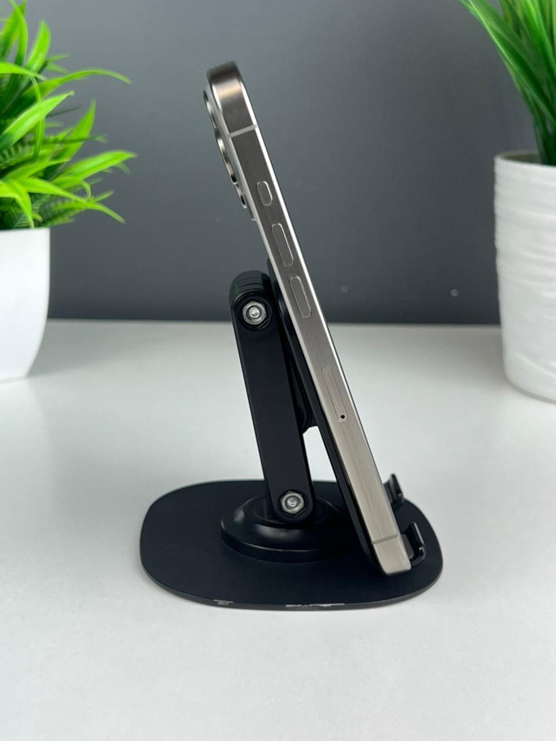 Apple iPhone 15 Pro 128GB - фото_2