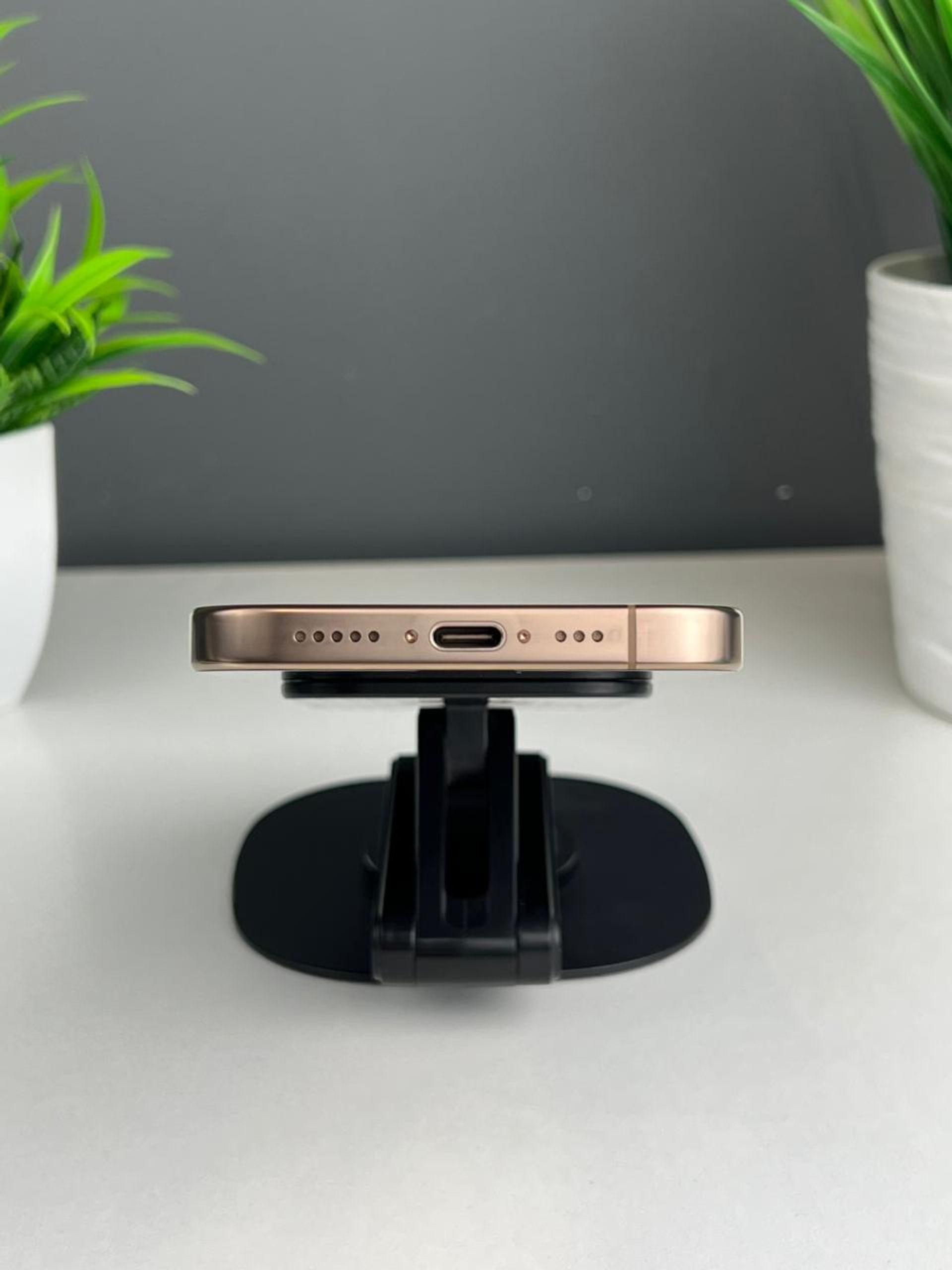 Apple iPhone 16 Pro 128GB - фото_4