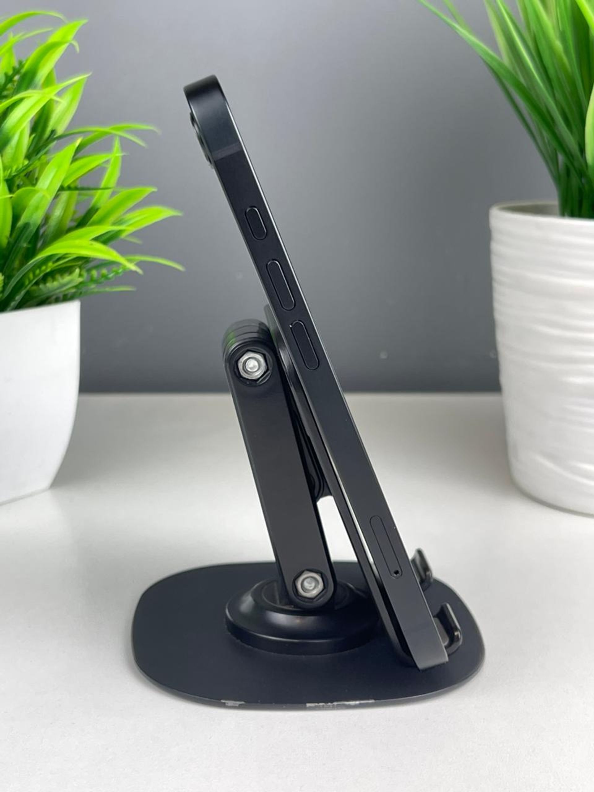 Apple iPhone 16e 128GB