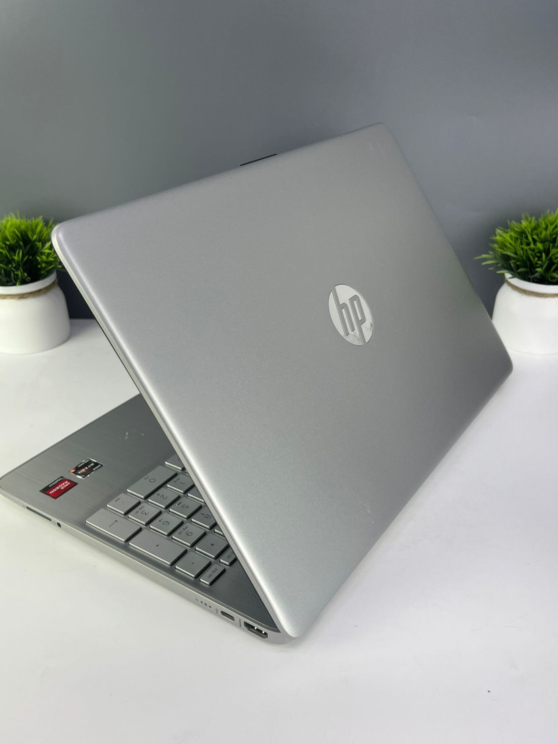 Ноутбук Hp ryzen 5 (5-е поколение) 2023 (6 ядер / 12 потоков) AMD Ryzen 5 5-поколение ядер 16 GB 512 GB 16 дюймов