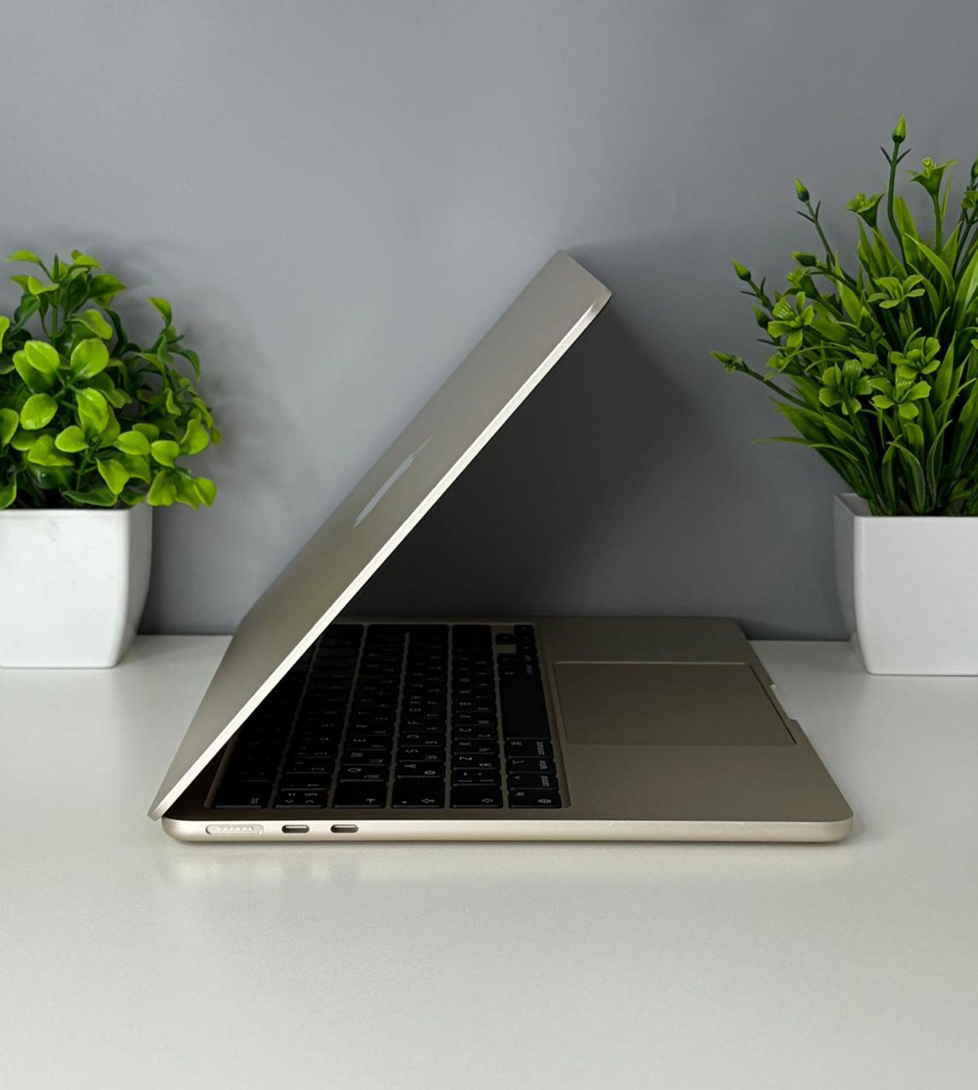 Ноутбук Apple macbook air 13 m2 M2 ядер 16 GB 256 GB