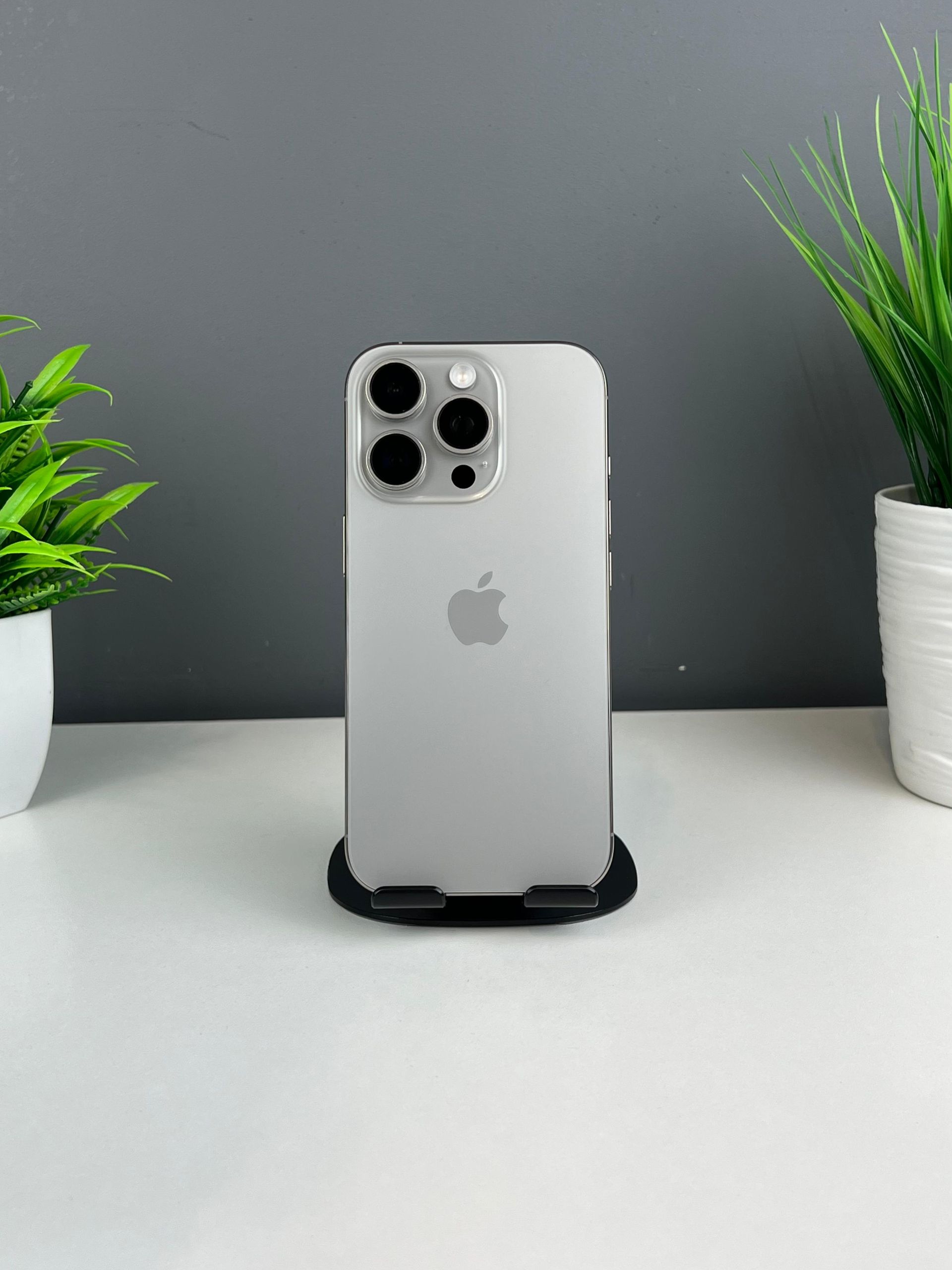 Apple iPhone 16 Pro 256Gb - фото_0