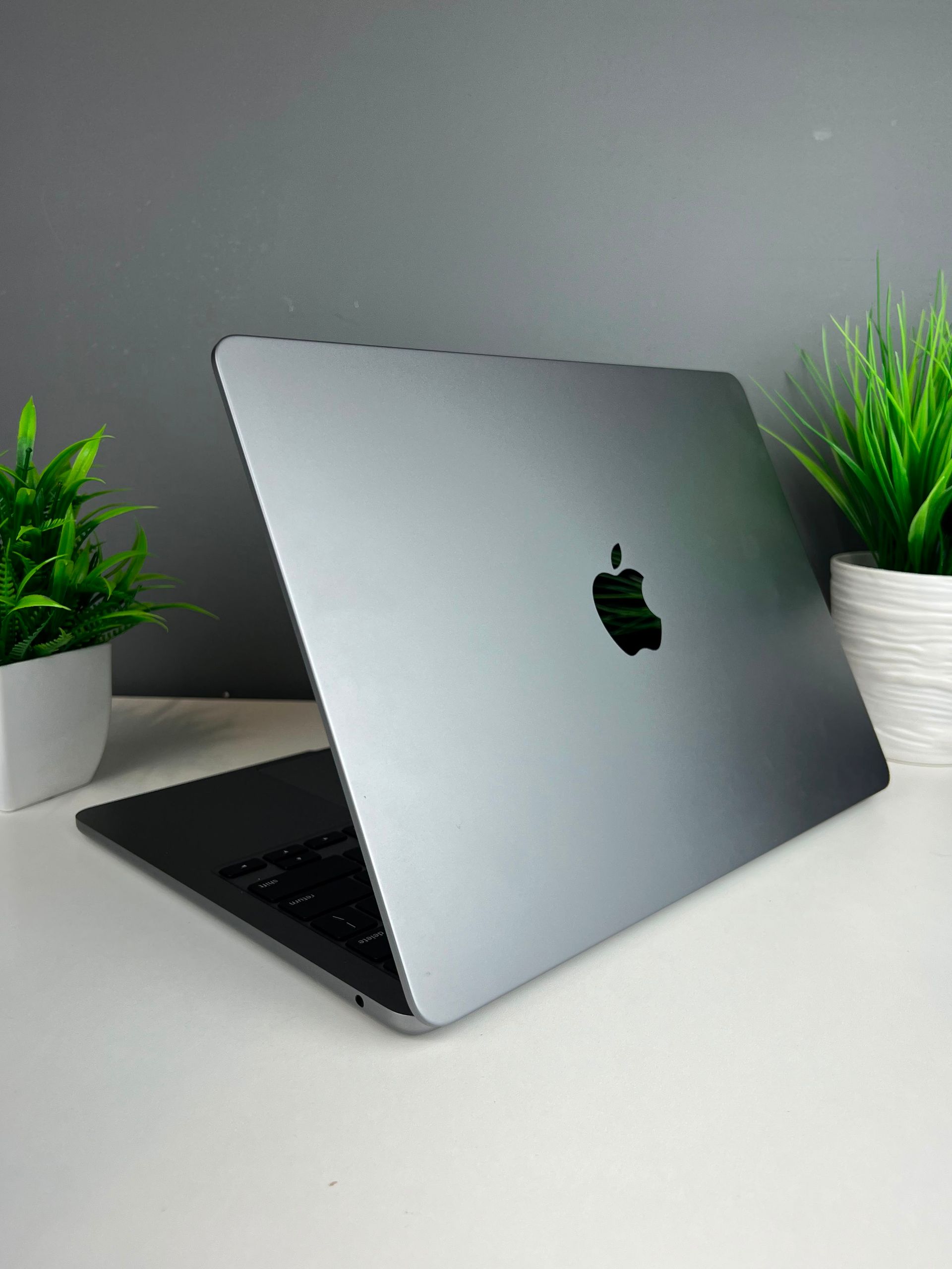 Ноутбук Apple MacBook Air M2 ядер 8 GB 256 GB 13.6 дюймов