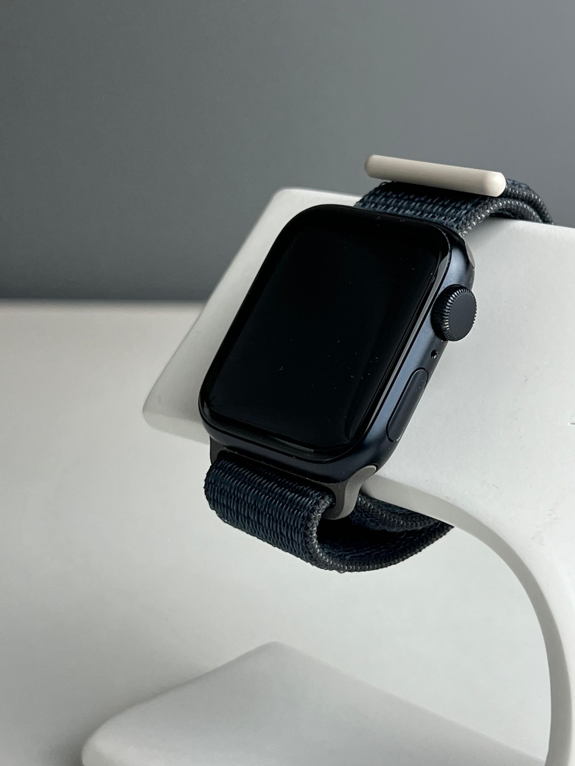 Apple Series SE 40 mm (2е поколение) 40 мм