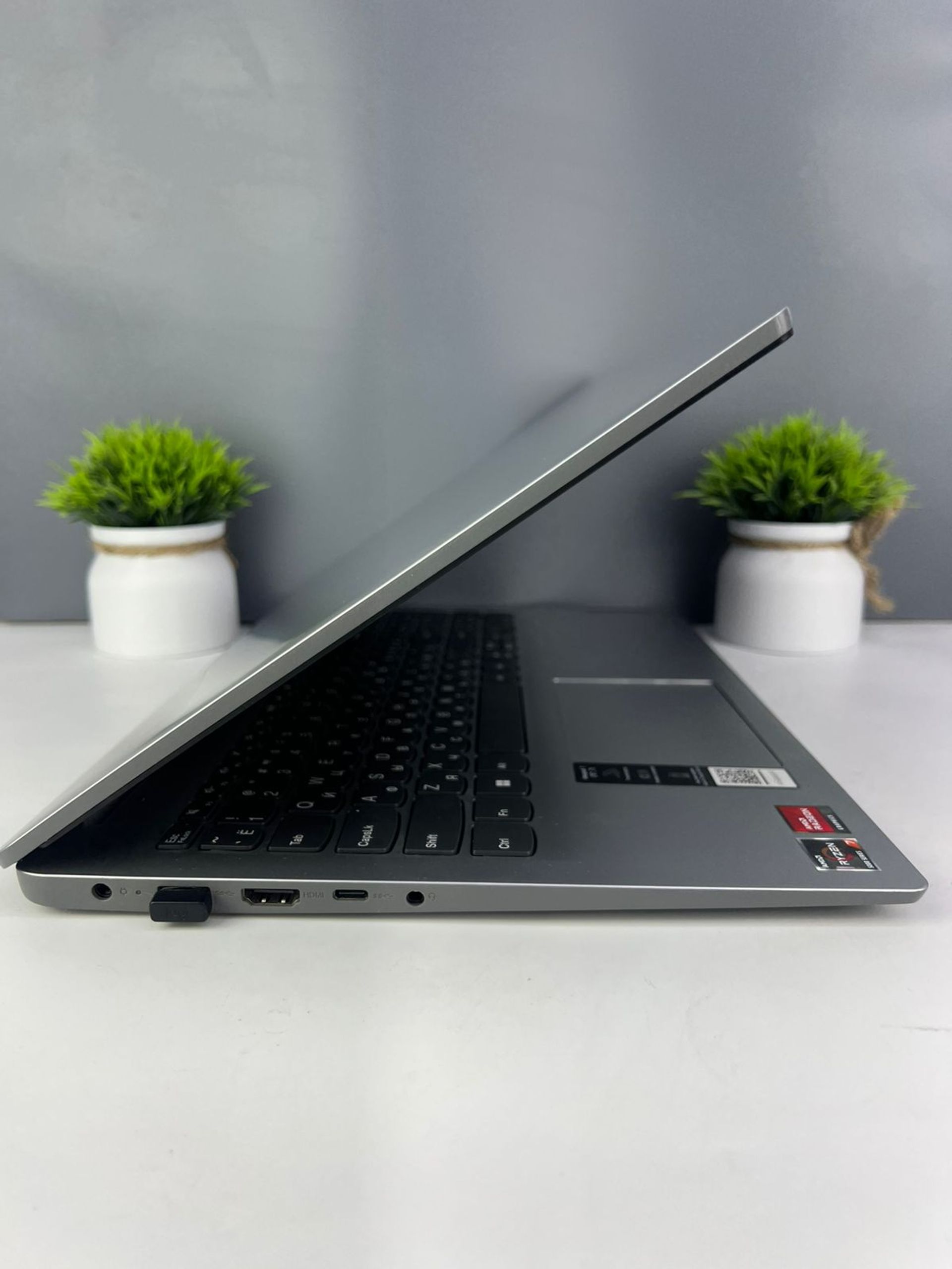 Ноутбук Lenovo ryzen 7 (5-е поколение) 2023 (8 ядер / 16 потоков) AMD Ryzen 7 5-поколение ядер 16 GB 512 GB 16 дюймов