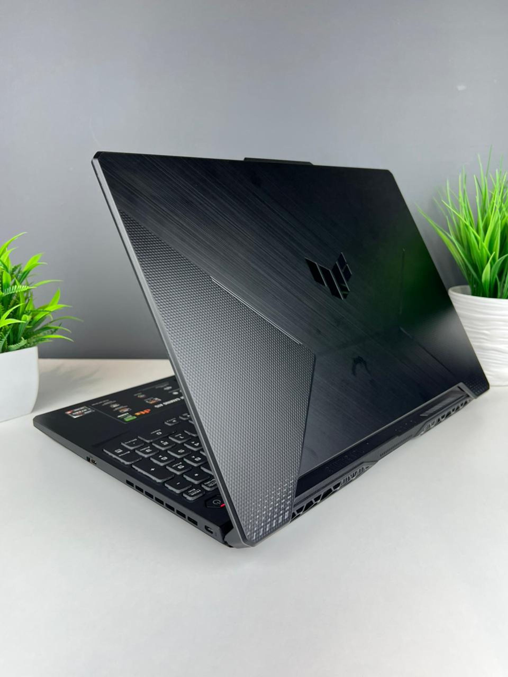 Asus Ryzen 5 (5-е поколение) 2023 (6 ядер / 12 потоков)