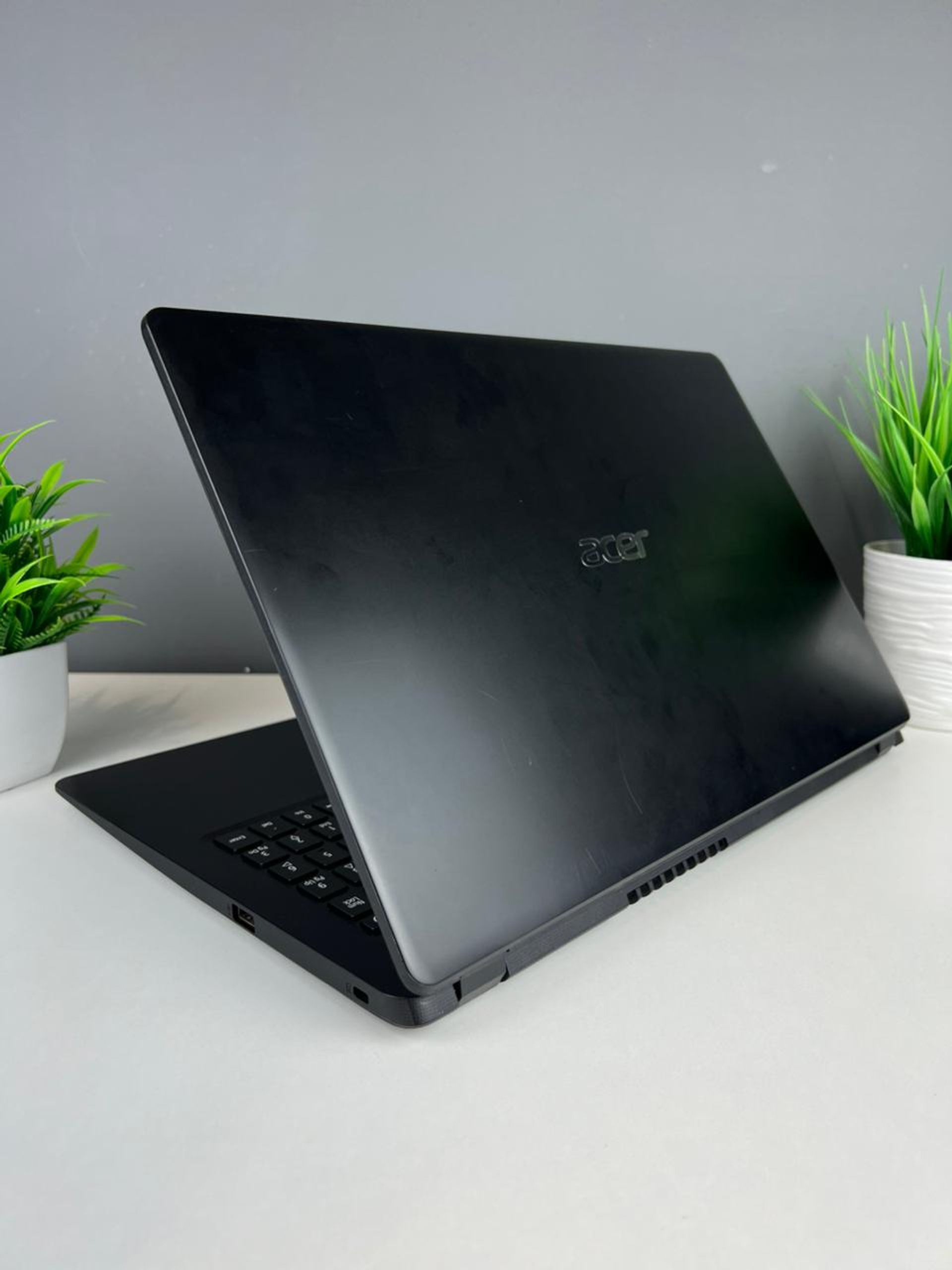 Ноутбук Acer core i5/10 пок  Intel Core i5  10-поколение  ядер 4 GB 16 дюймов