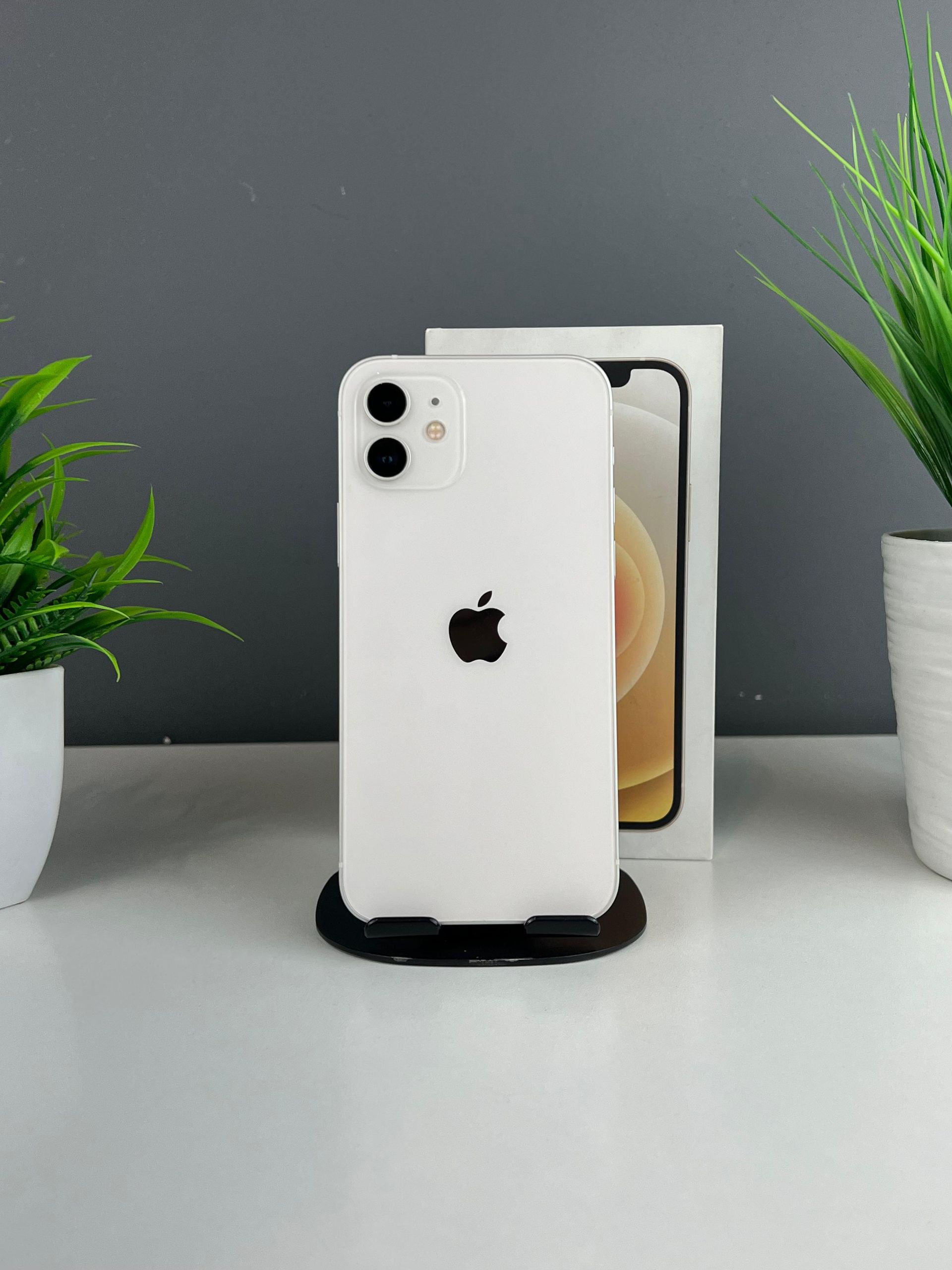 Apple iPhone 12 64 GB