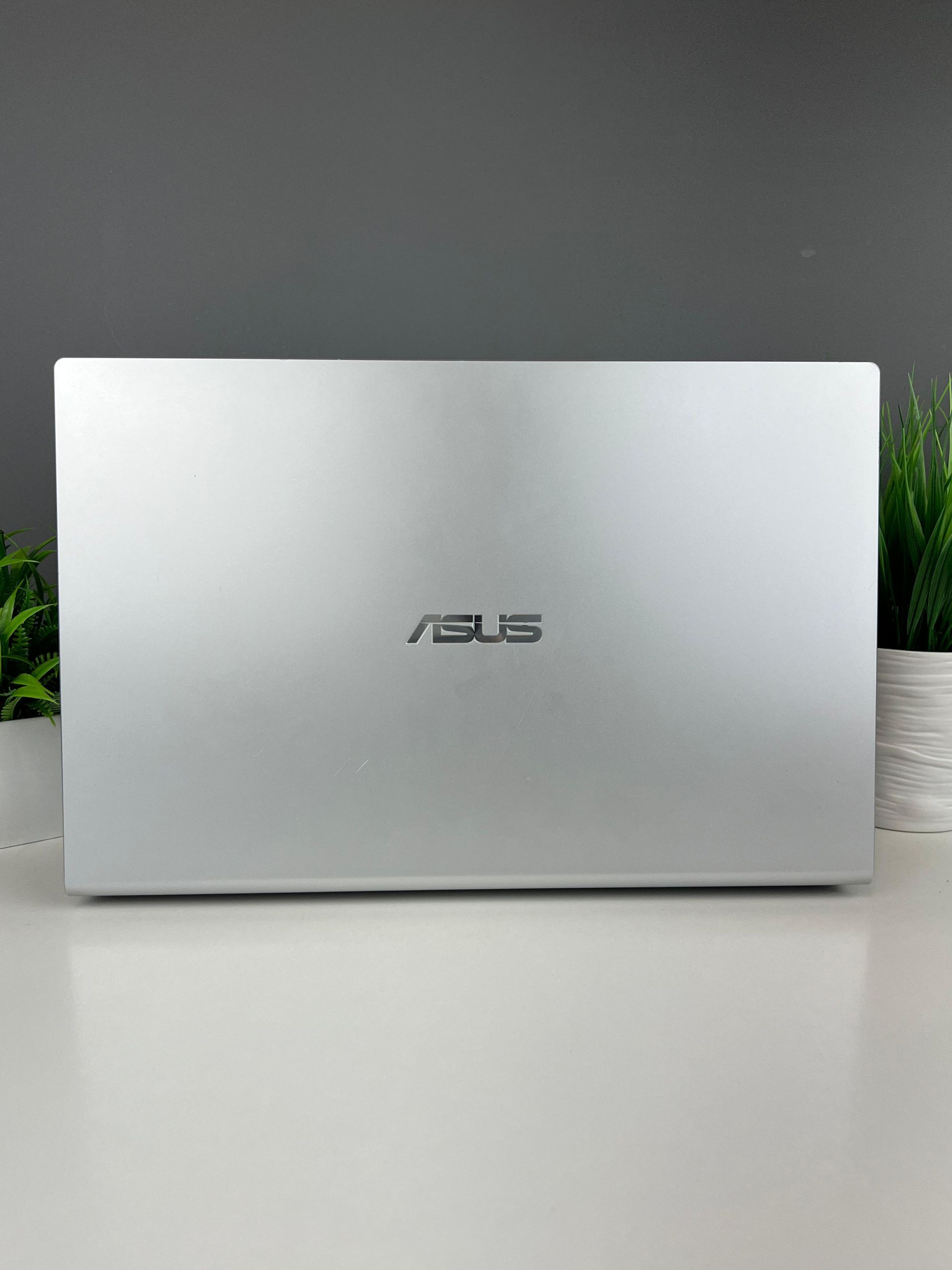Ноутбук Asus core i3/10-пок  Intel Core i3  10-поколение  ядер 8 GB 512 GB 13 дюймов