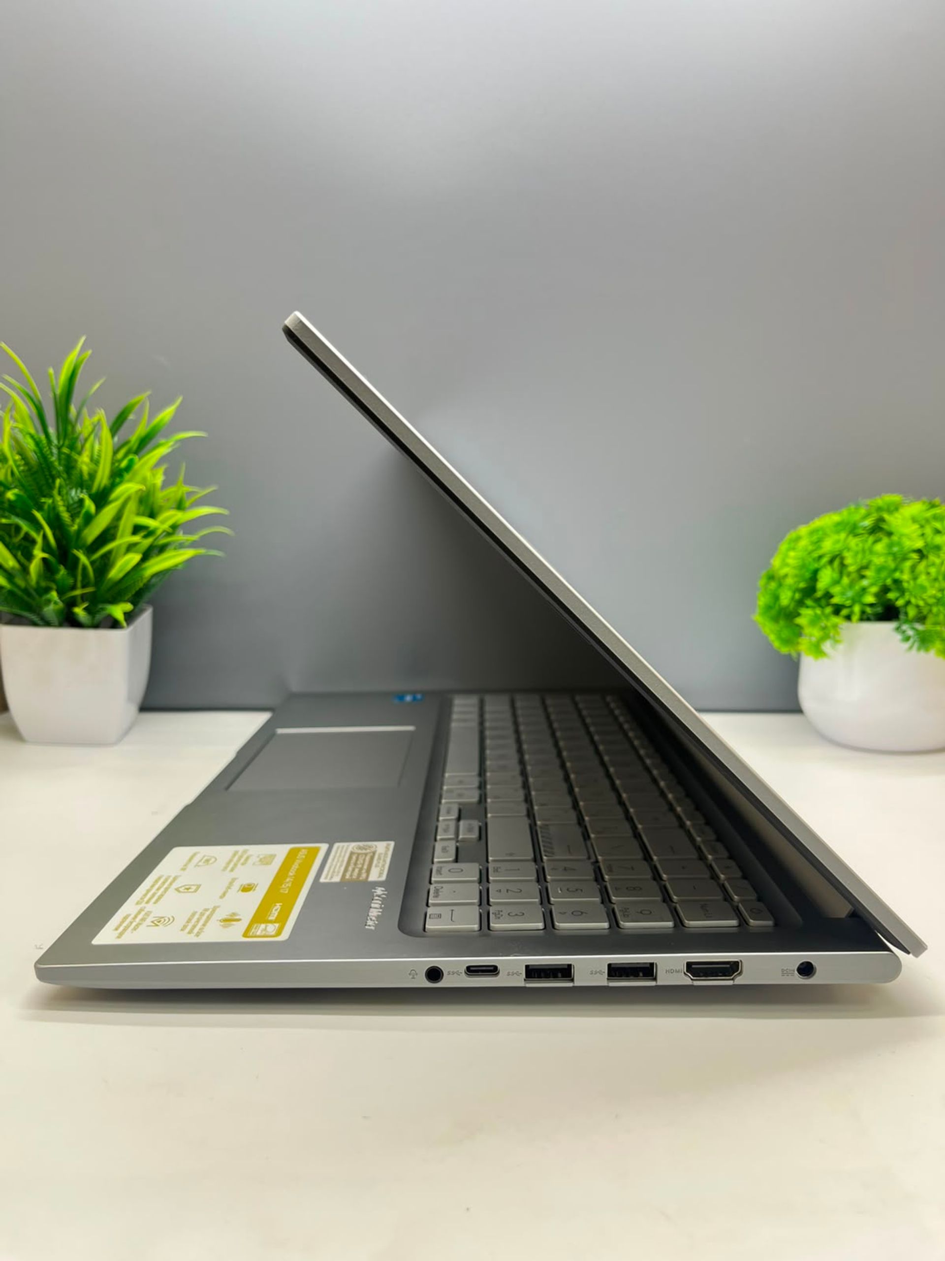 Ноутбук Asus core i3/13-пок  Intel Core i3  12-поколение  ядер 24 GB 512 GB 15 дюймов