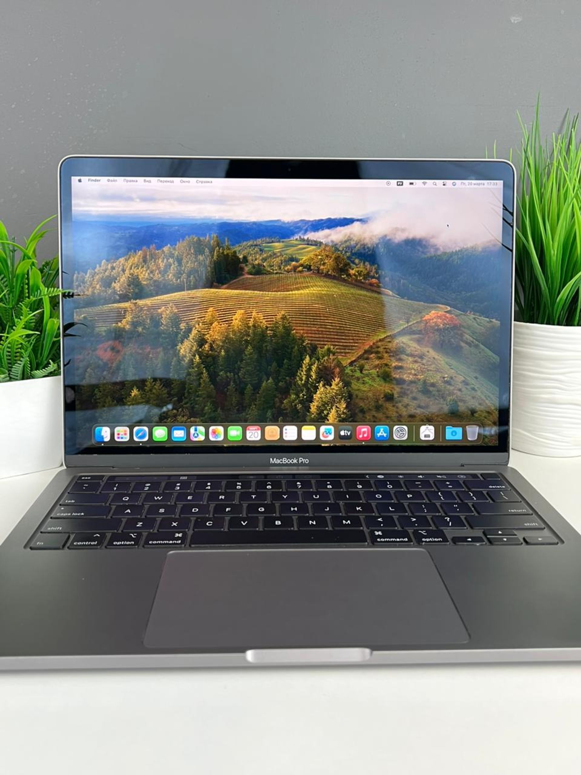 Ноутбук Apple MacBook Pro  Intel Core i5 5-поколение  ядер 8 GB 13 дюймов