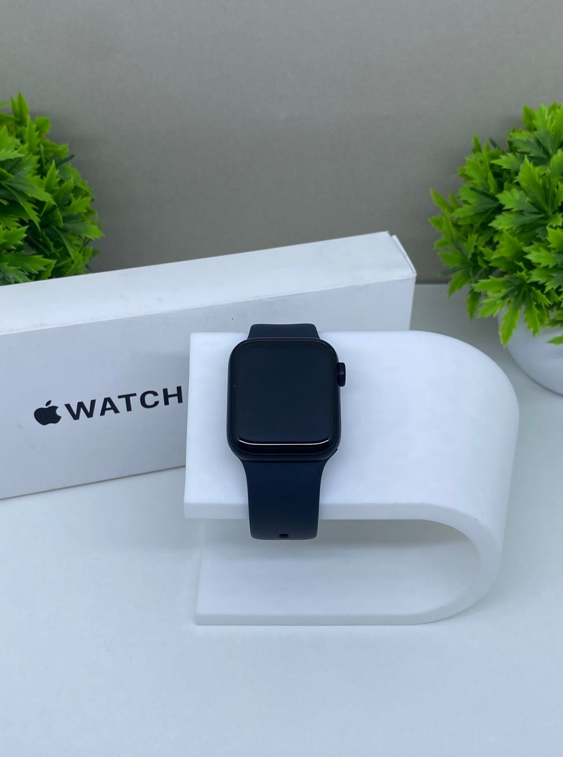 Apple Watch SE 40 мм (2е поколение)