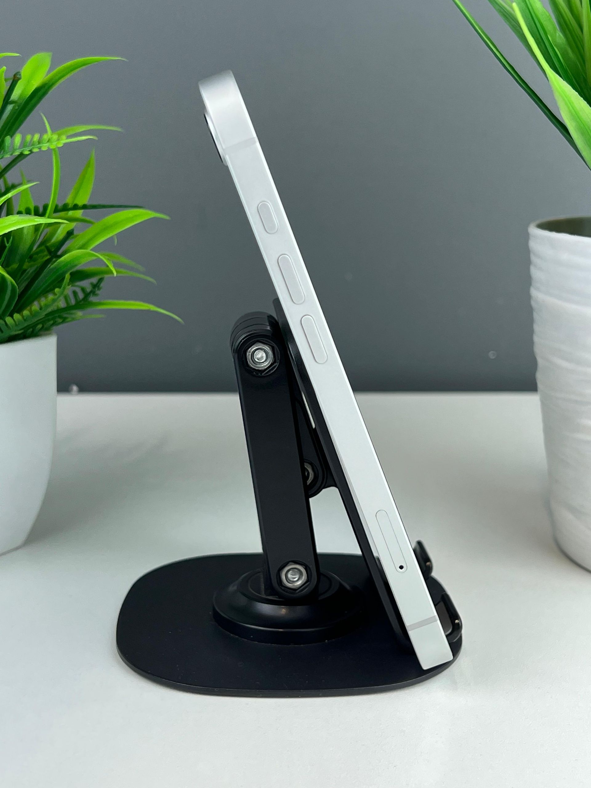 Apple iPhone 16e 256GB