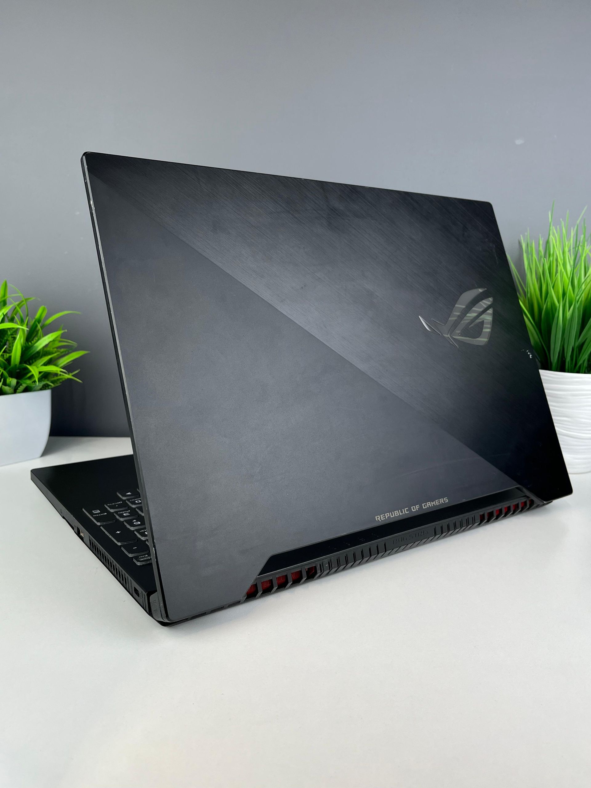 Asus Republic of Gaming - фото_0