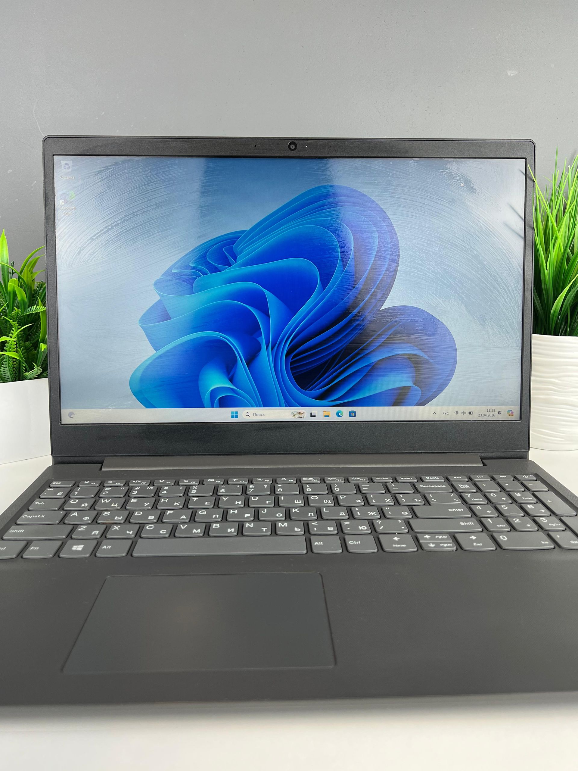 Ноутбук Lenovo Для работы и учебы AMD Ryzen 5 4-поколение ядер 8 GB 256 GB 15 дюймов