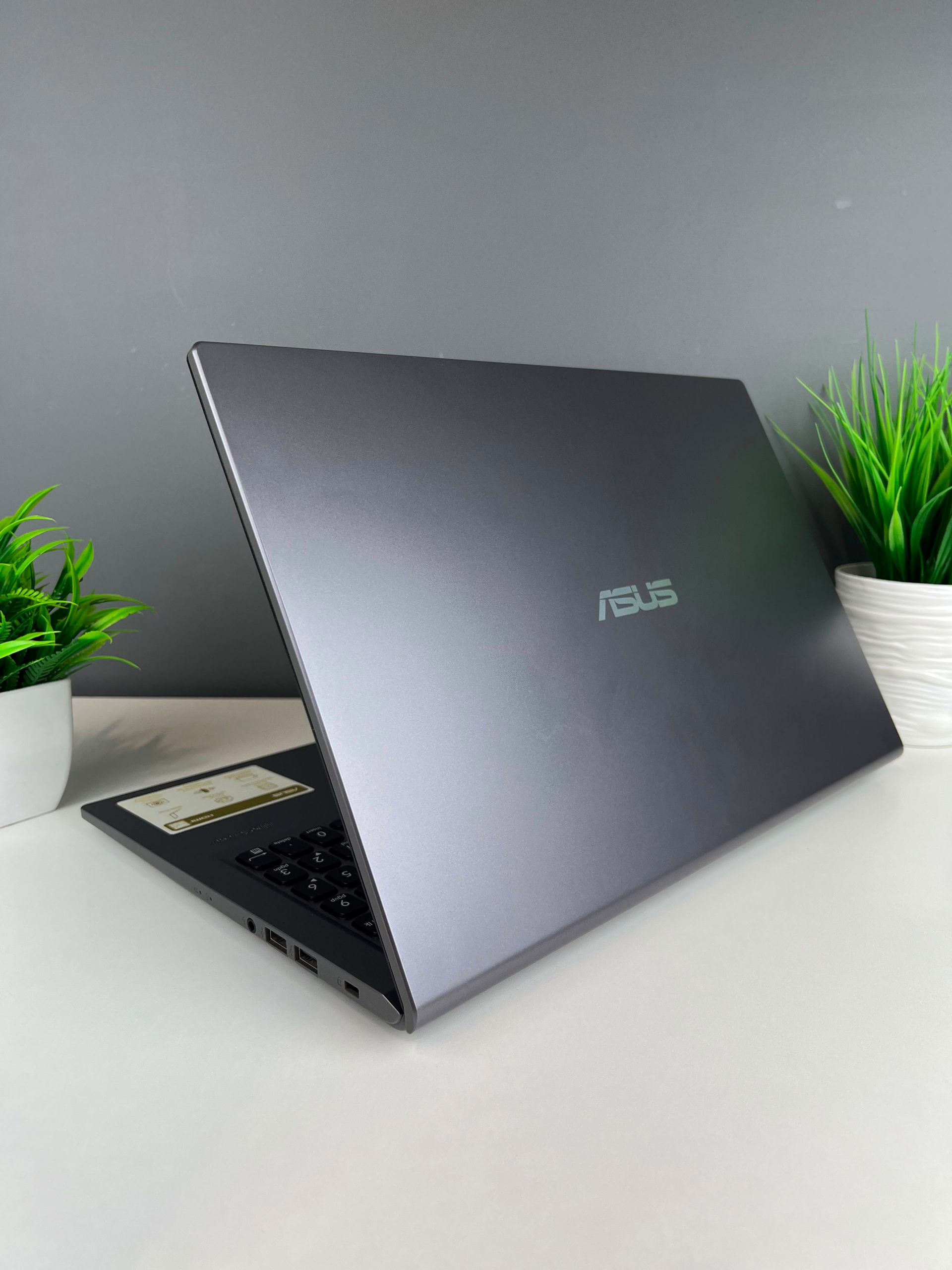 Ноутбук Asus core i3/11-пок  Intel Core i3  11-поколение  ядер 8 GB 15.4 дюймов