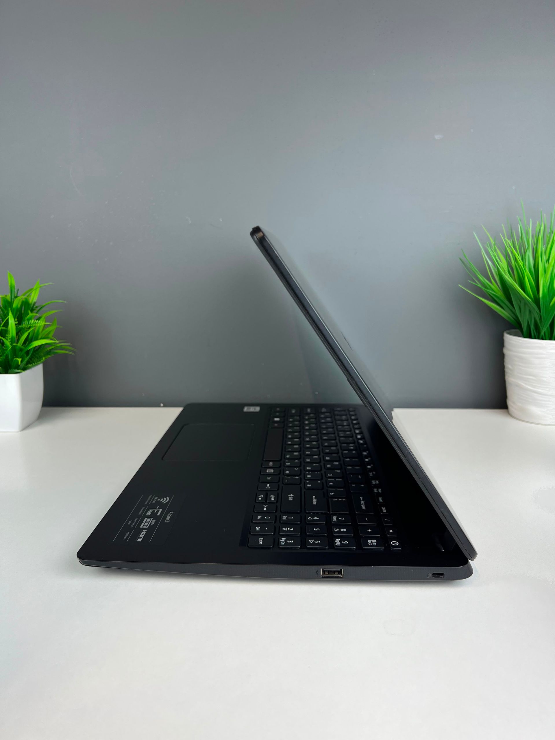 Ноутбук Acer core i3/10-пок  Intel Core i3  10-поколение  ядер 8 GB 128 GB 16 дюймов