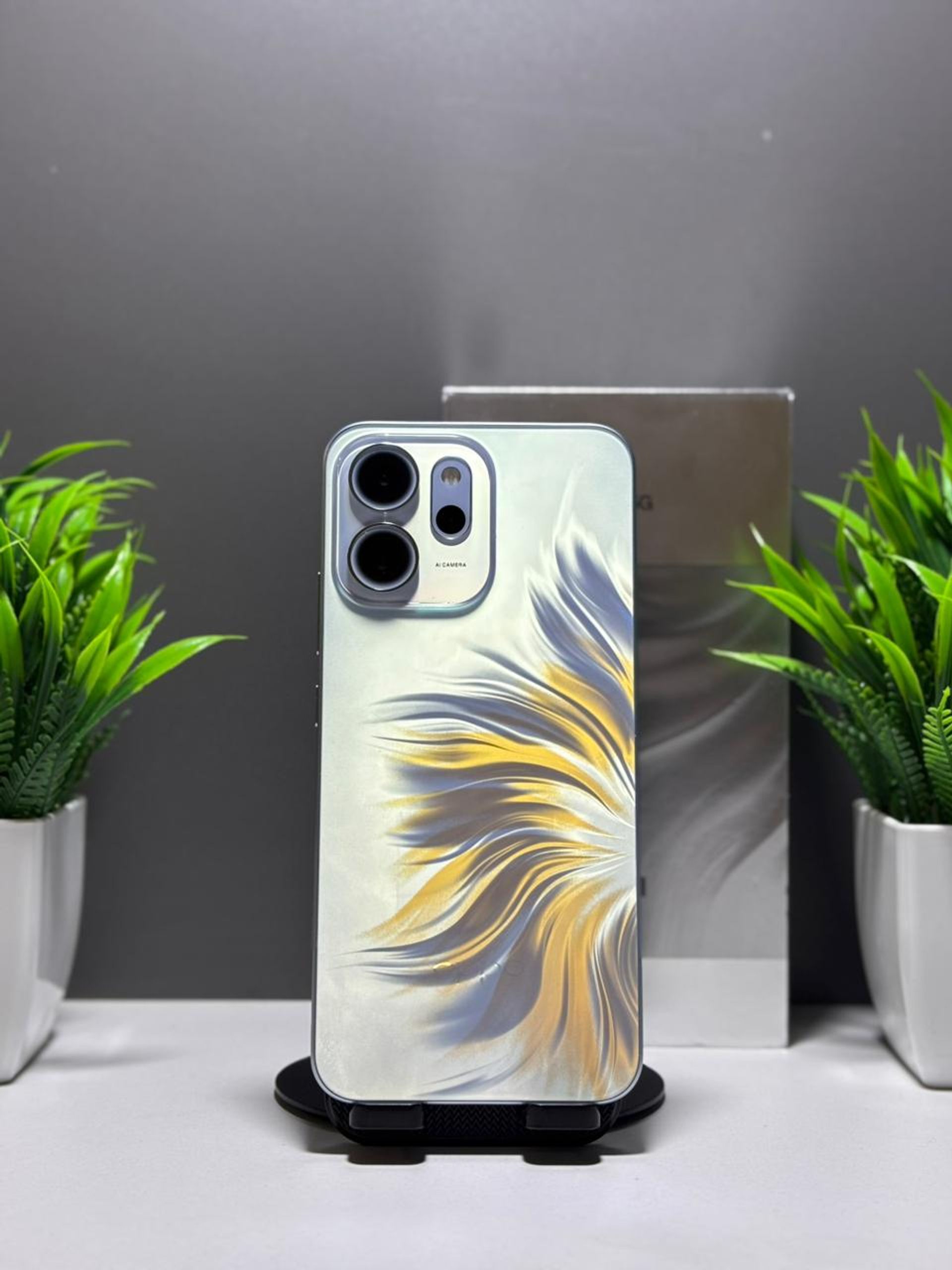 OPPO reno 14F 5G
8/256gb