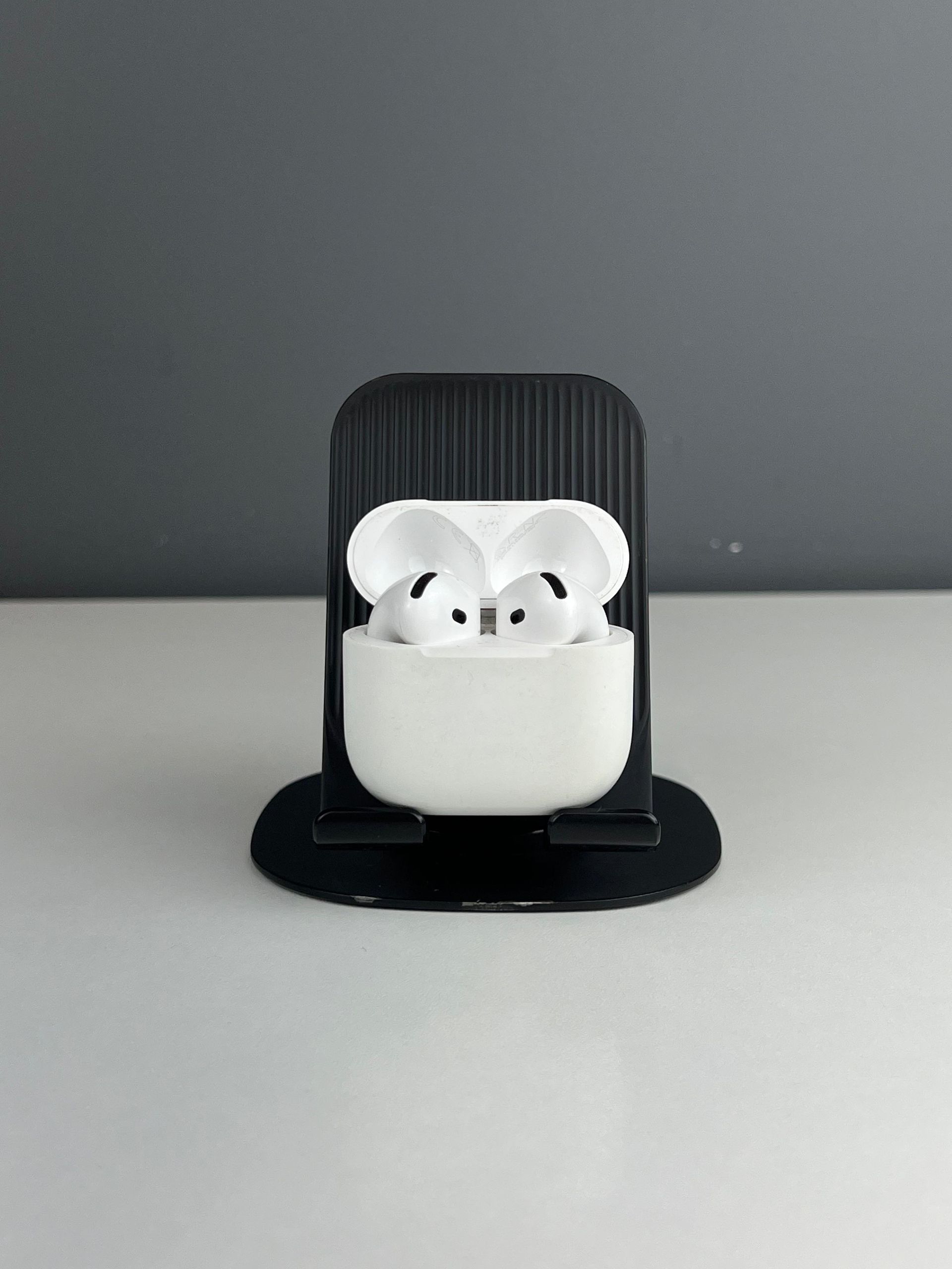 Apple AirPods 4 series