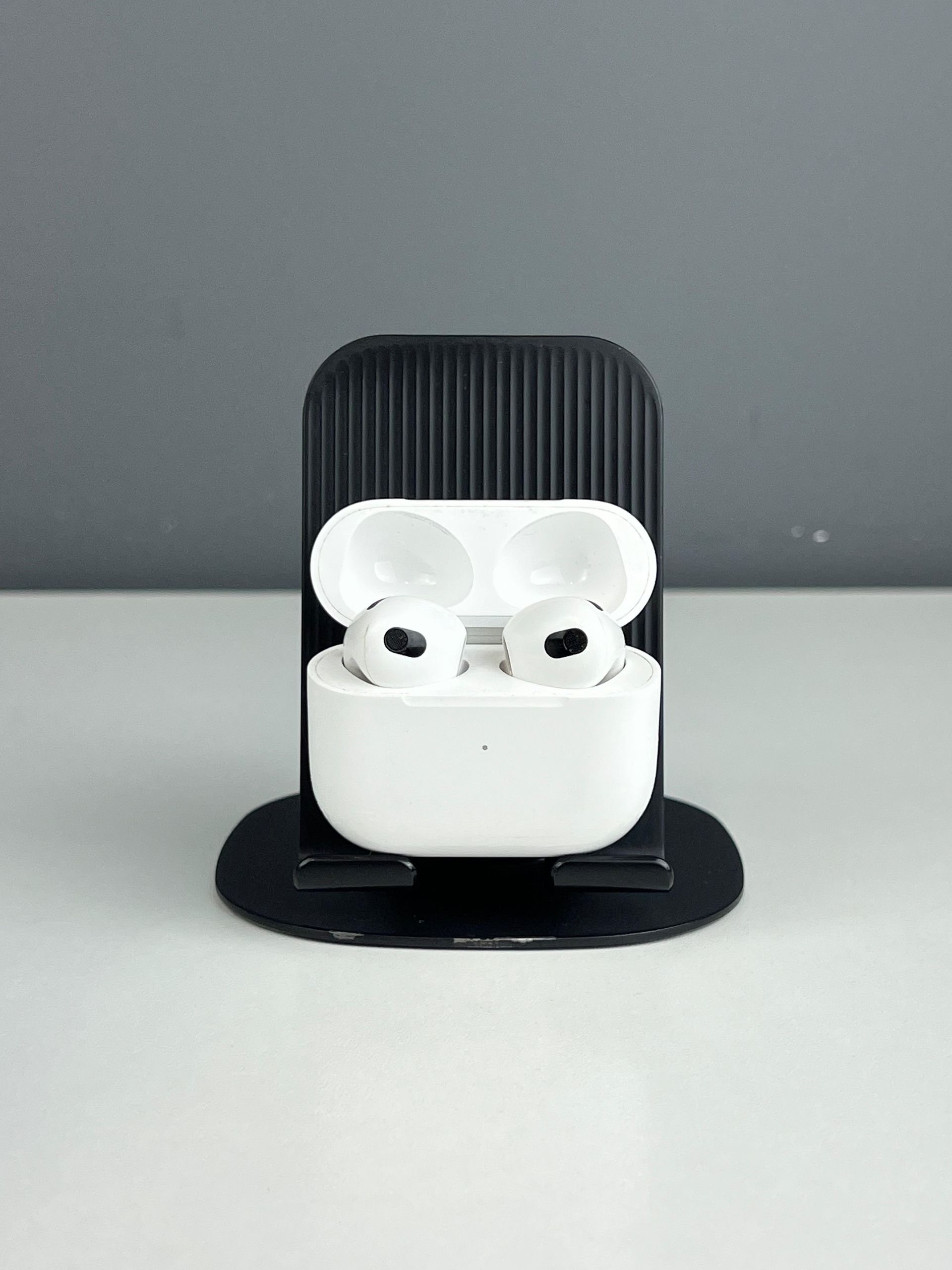 Apple AirPods 3 series