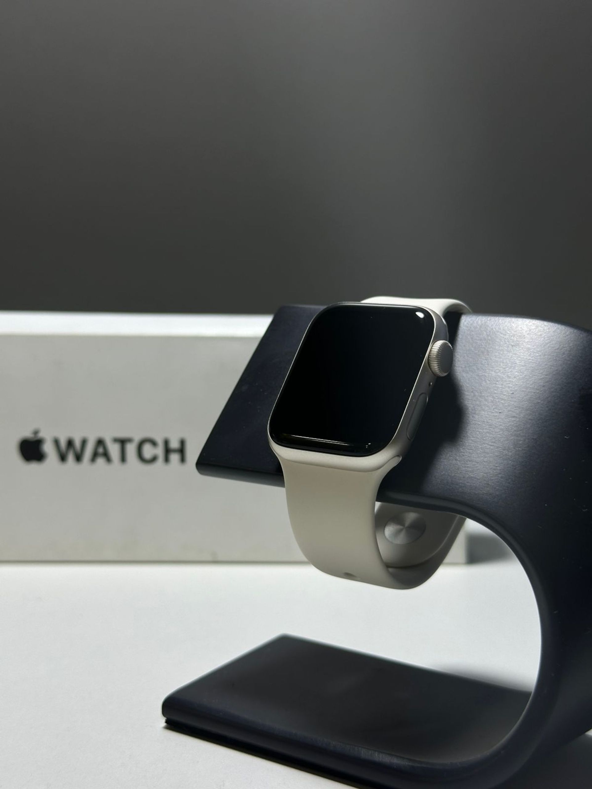 Apple Watch SE 40 мм (2е поколение)