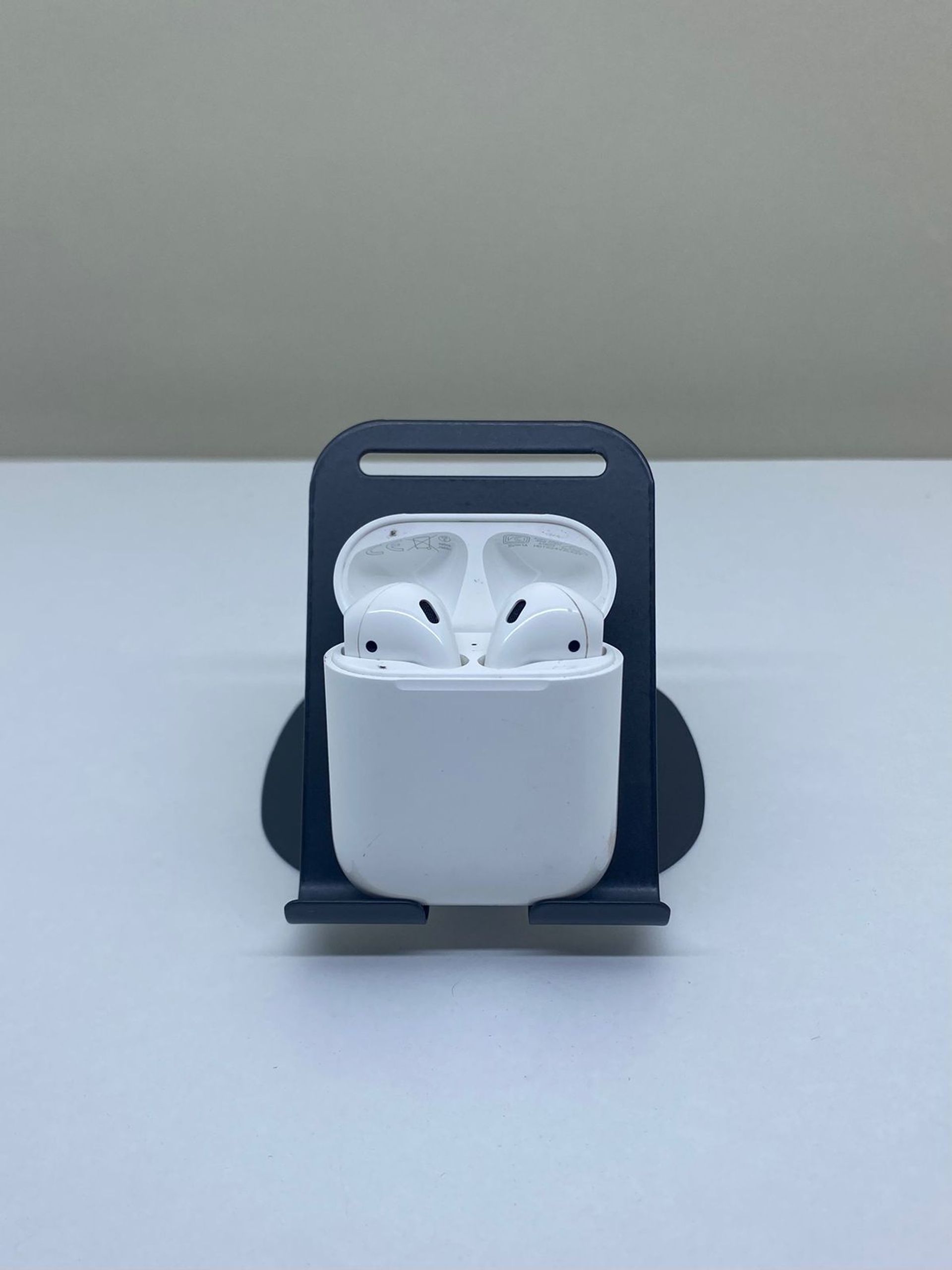 Apple AirPods 2 series