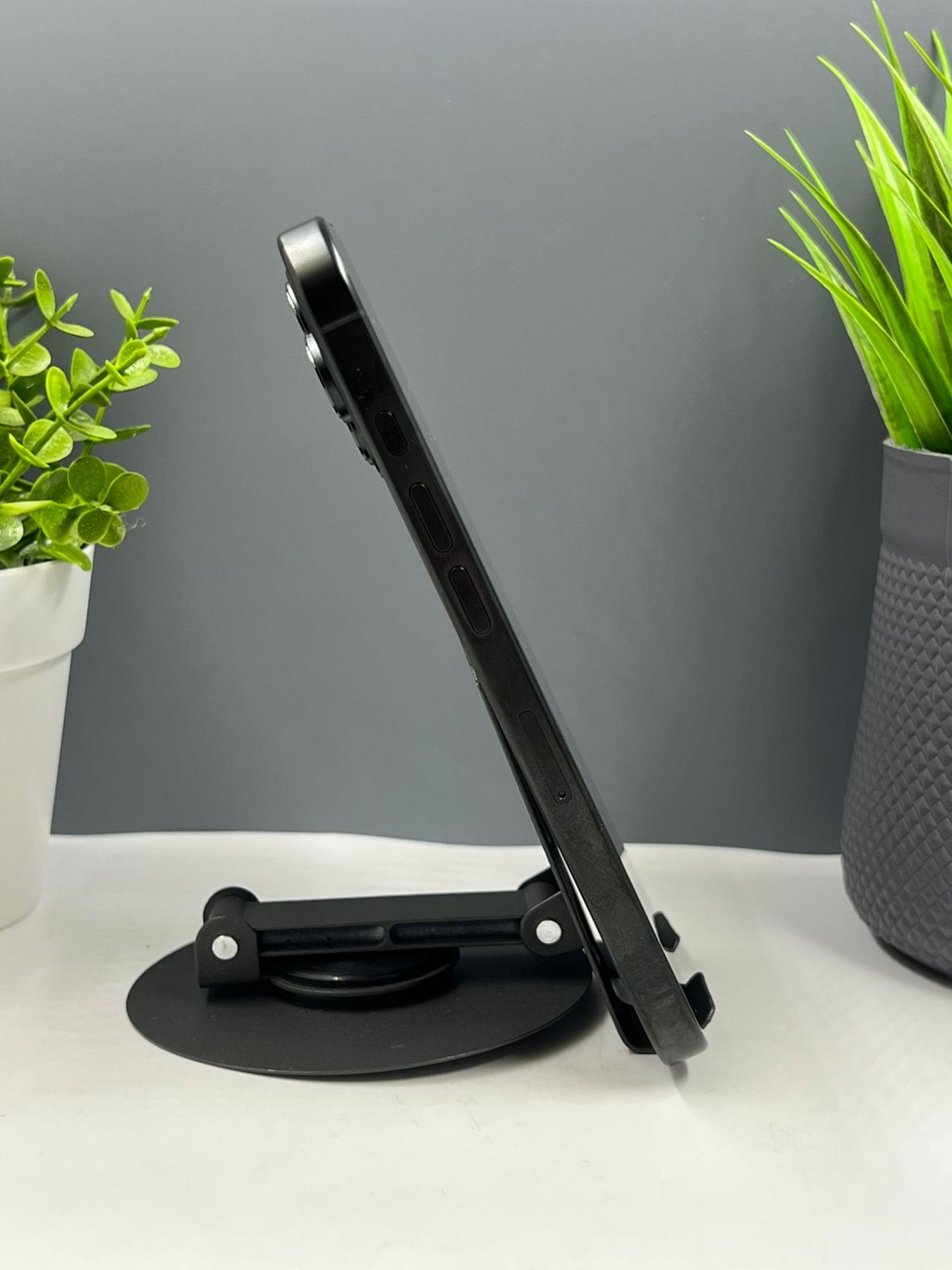 Apple iPhone 16 Pro 128Gb - фото_2