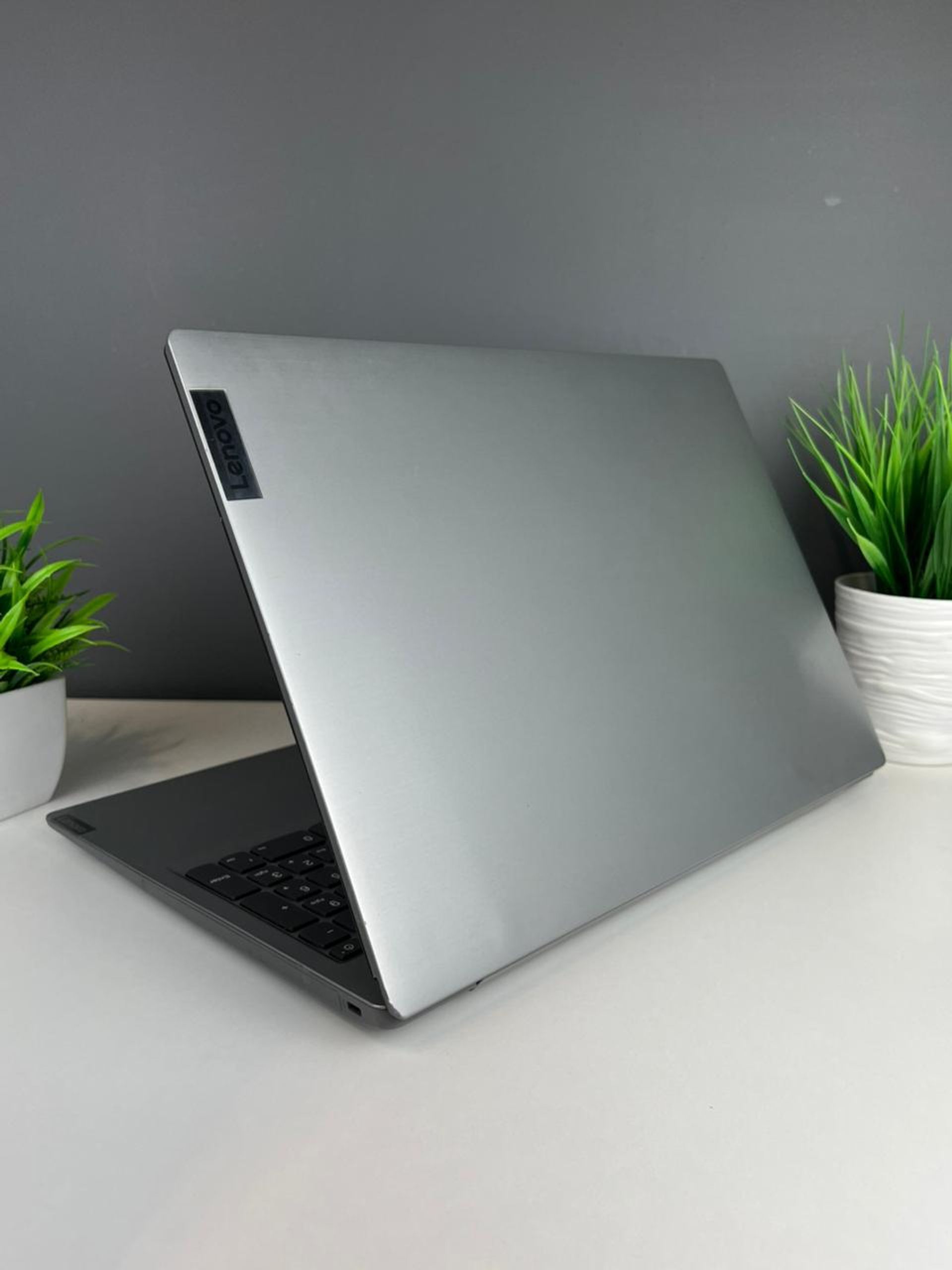 Ноутбук Lenovo Все остальные  Intel Core i3  11-поколение  ядер 8 GB 14 дюймов