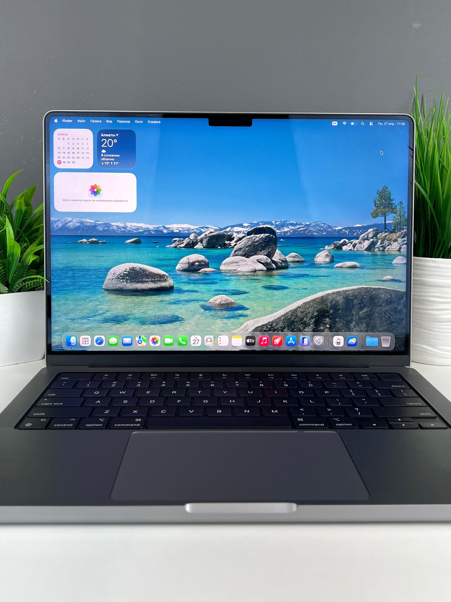 Ноутбук Apple MacBook Pro Apple M2 Pro ядер 16 GB 500 GB 14 дюймов