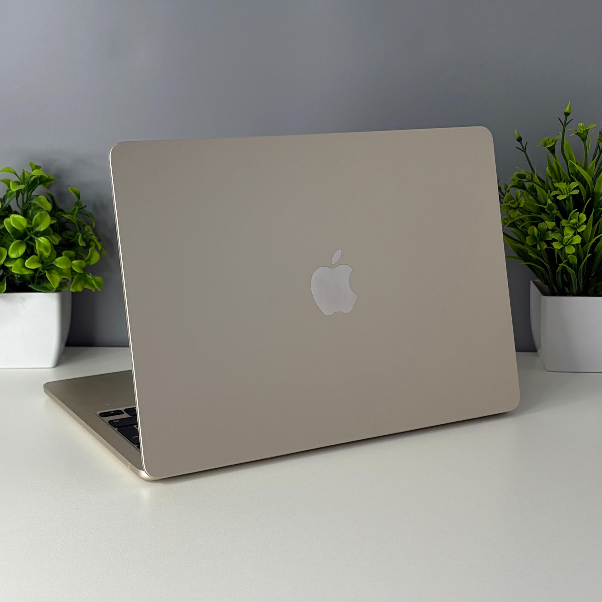 Ноутбук Apple macbook air 13 m2 M2 ядер 16 GB 256 GB