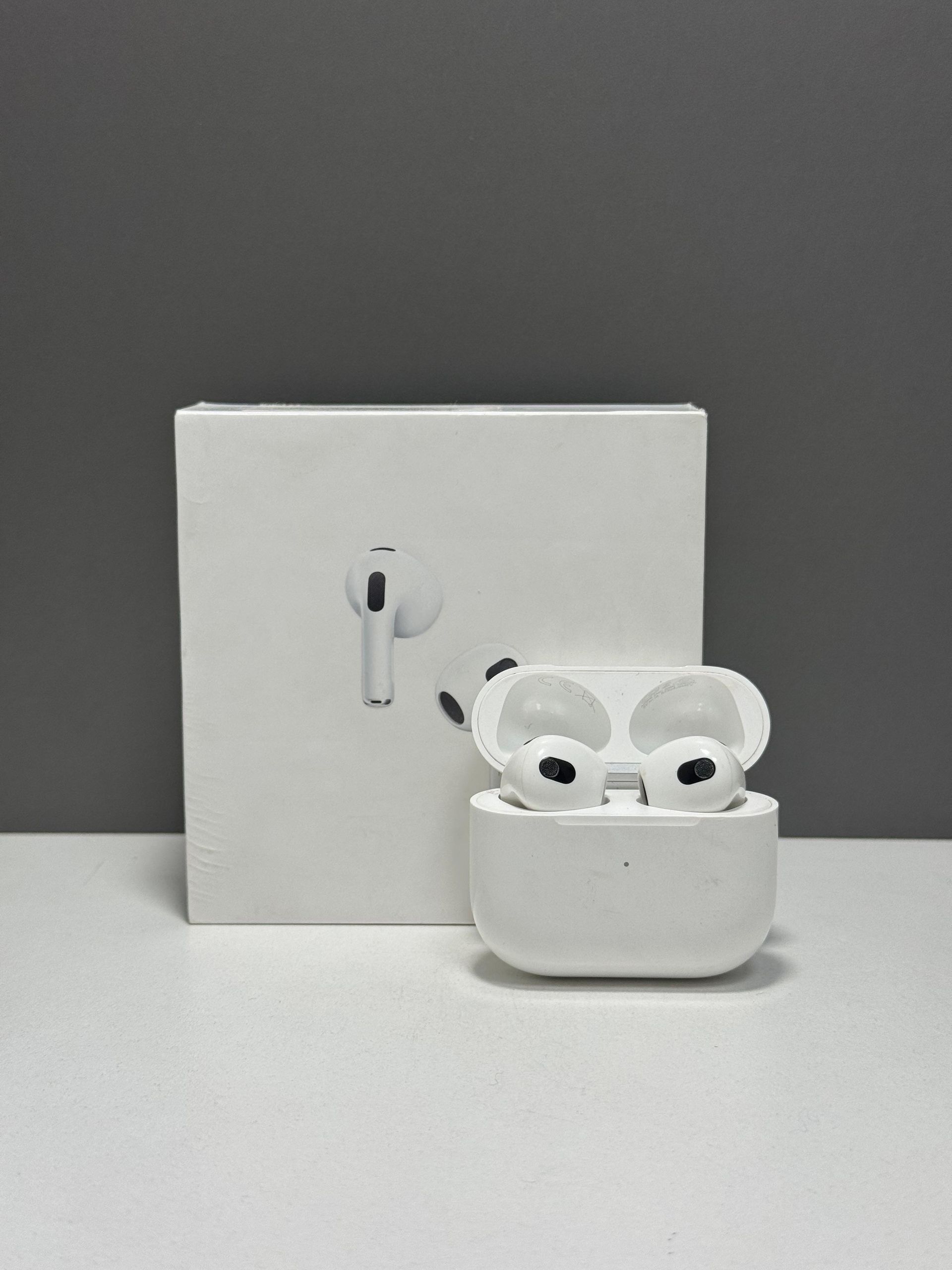 Apple AirPods 3 series
