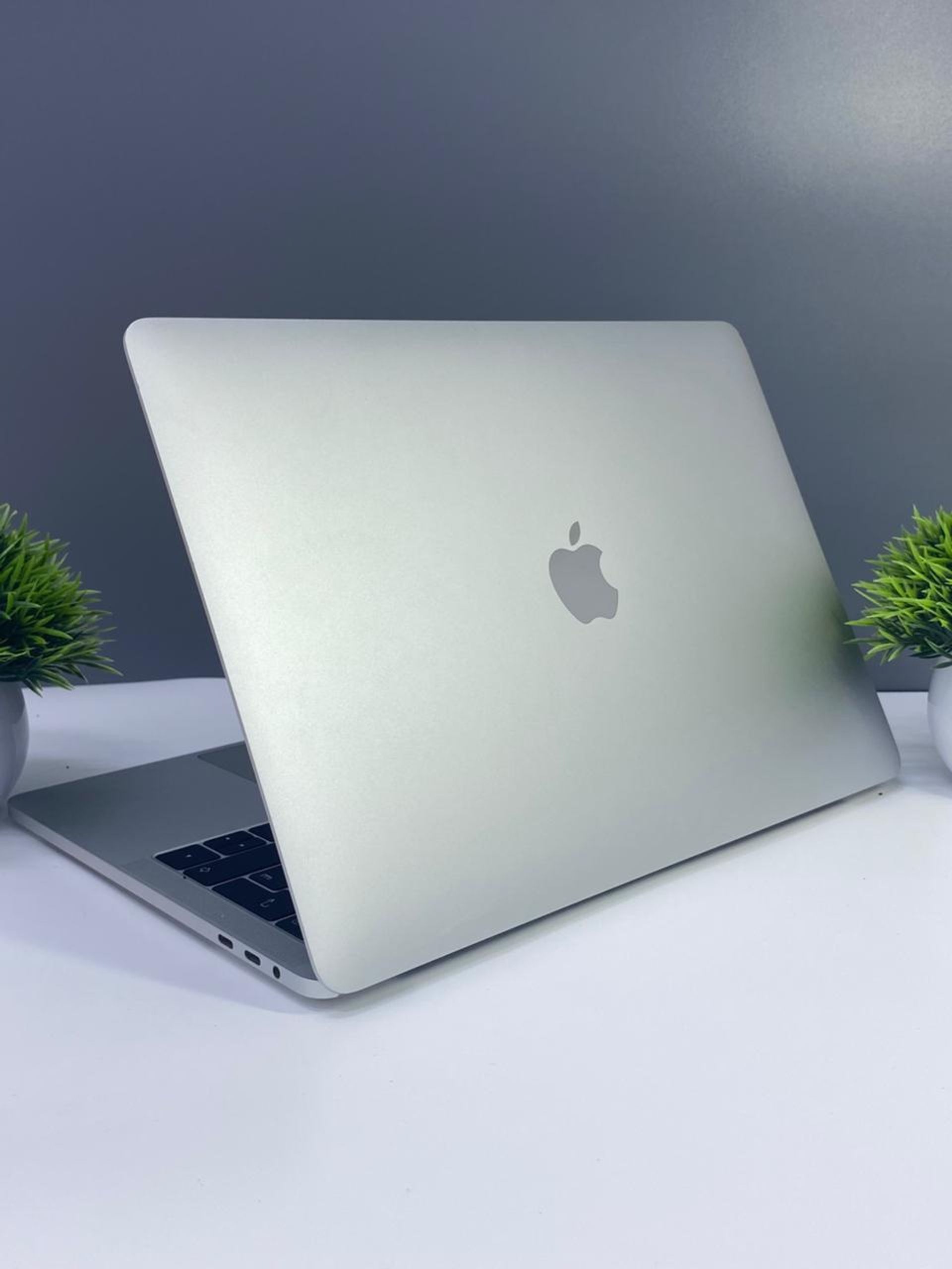 Ноутбук Apple MacBook Air Intel i5 ядер 8 GB 256 GB 13 дюймов