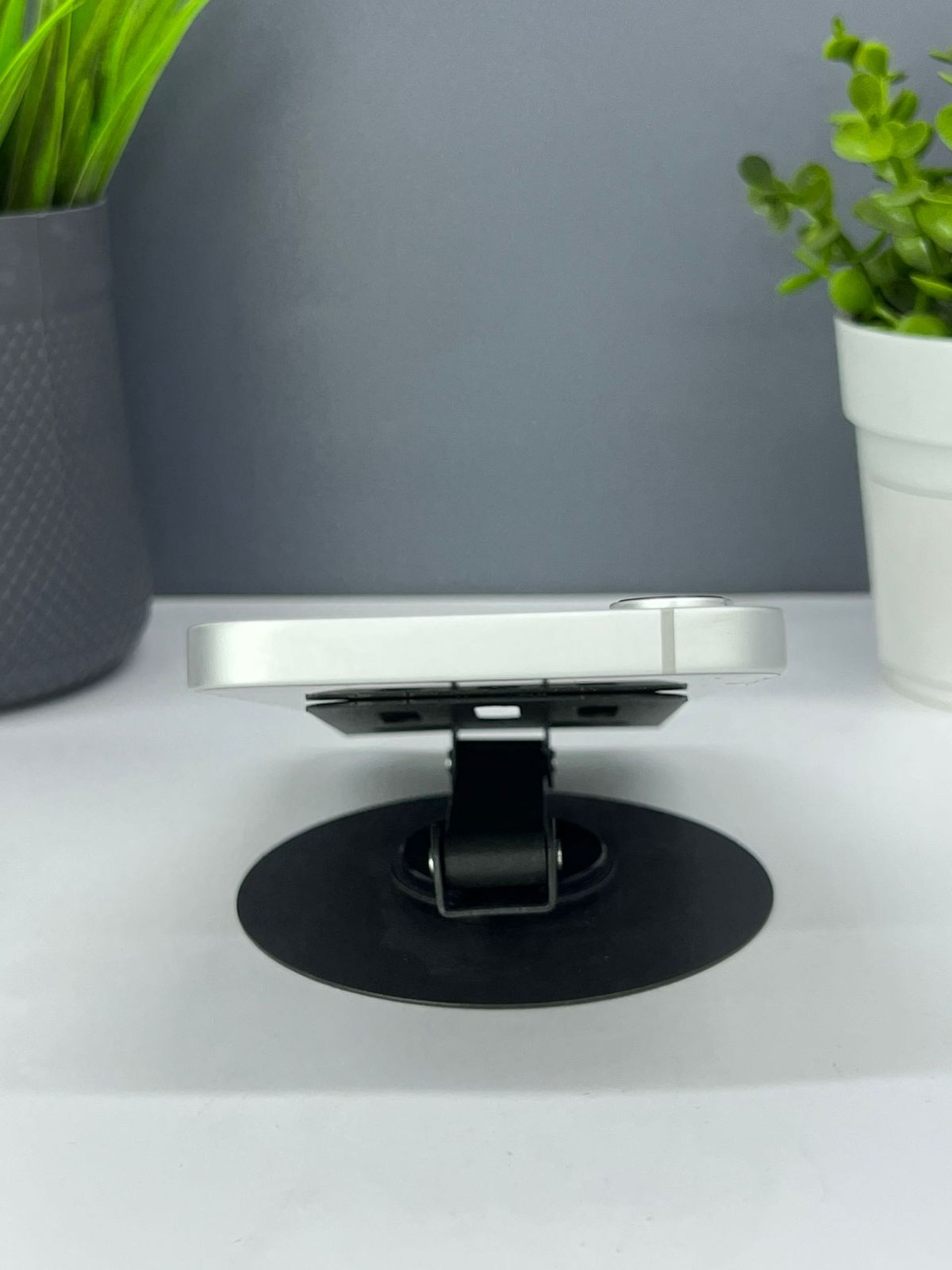 Apple iPhone 16e 128GB