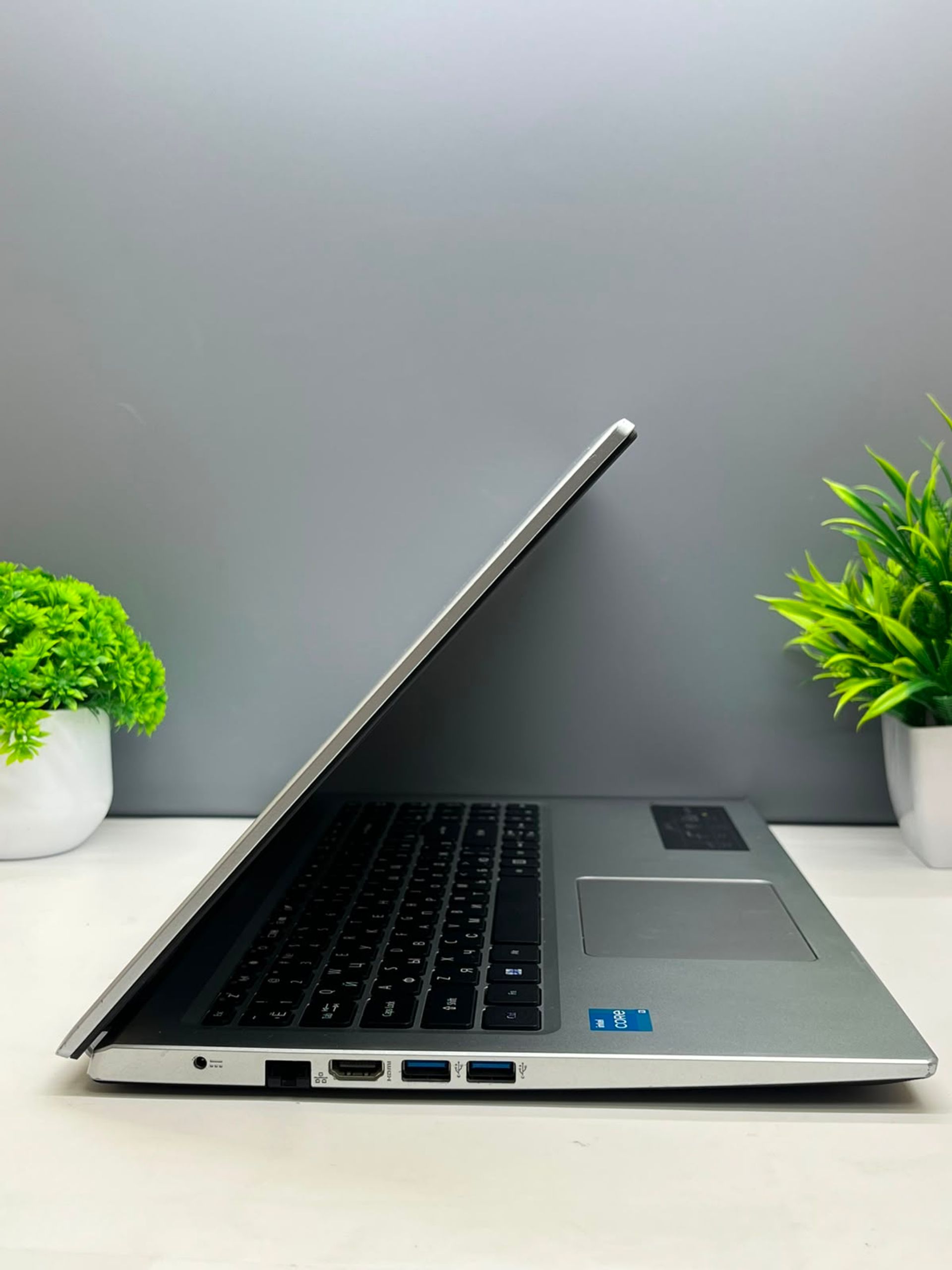 Ноутбук Acer Для работы и учебы  Intel Core i3  11-поколение  ядер 8 GB 512 GB 18 дюймов