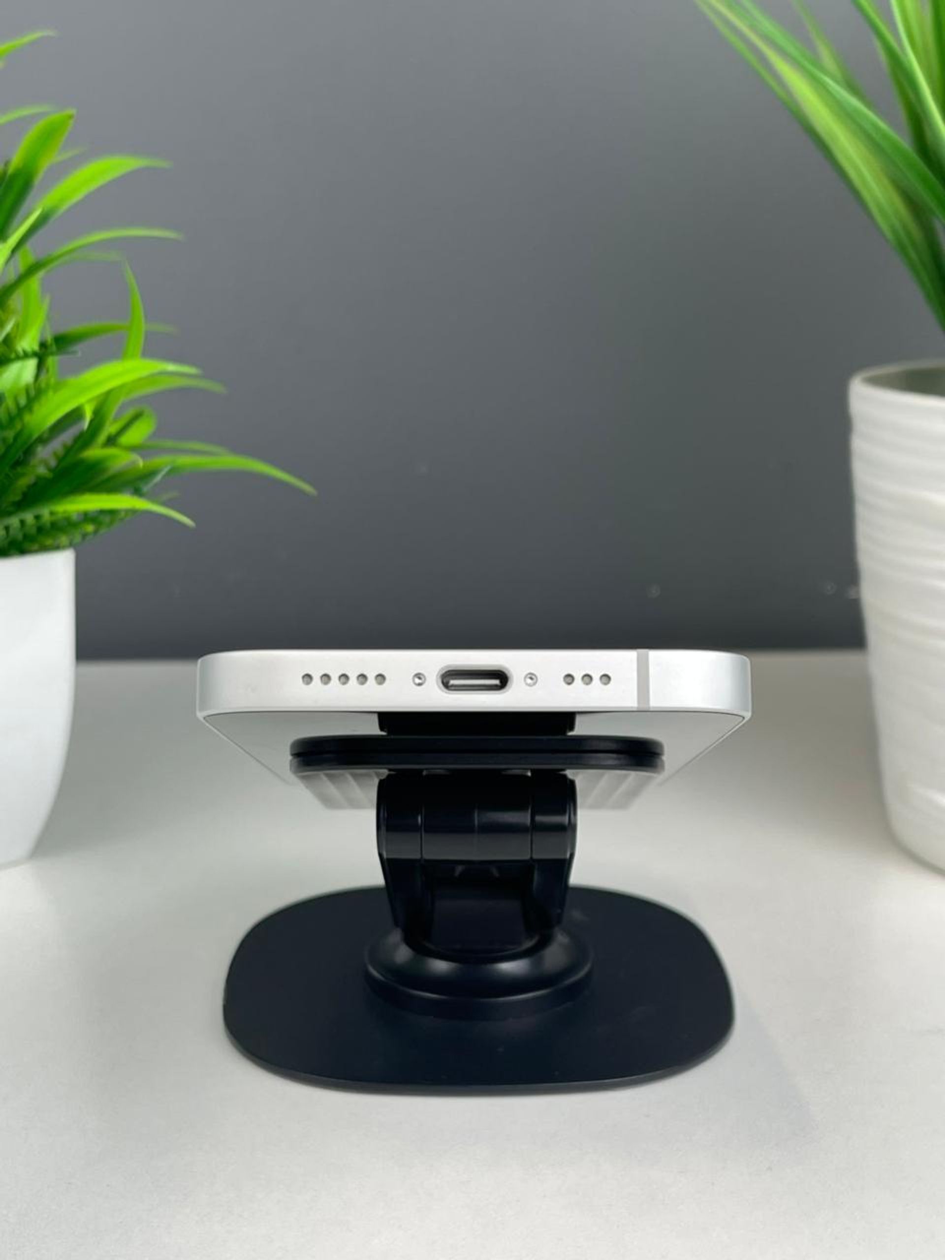 Apple iPhone 16e 128GB