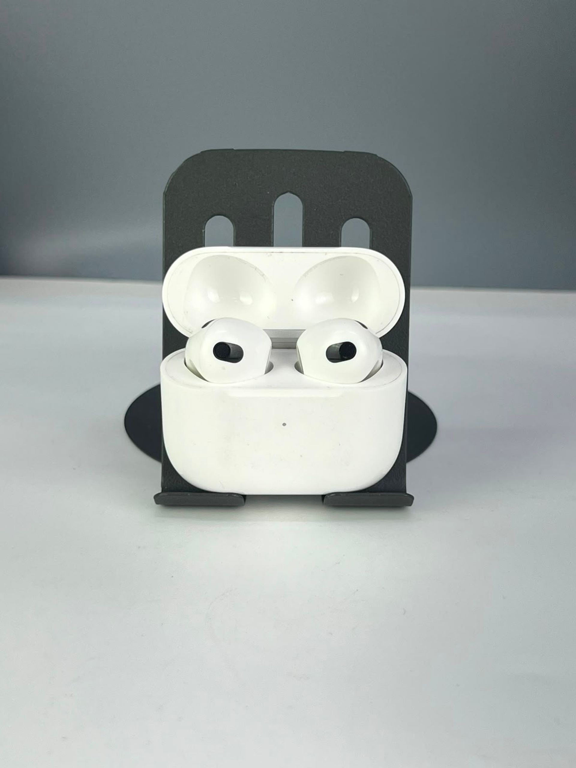 Apple AirPods 3 series