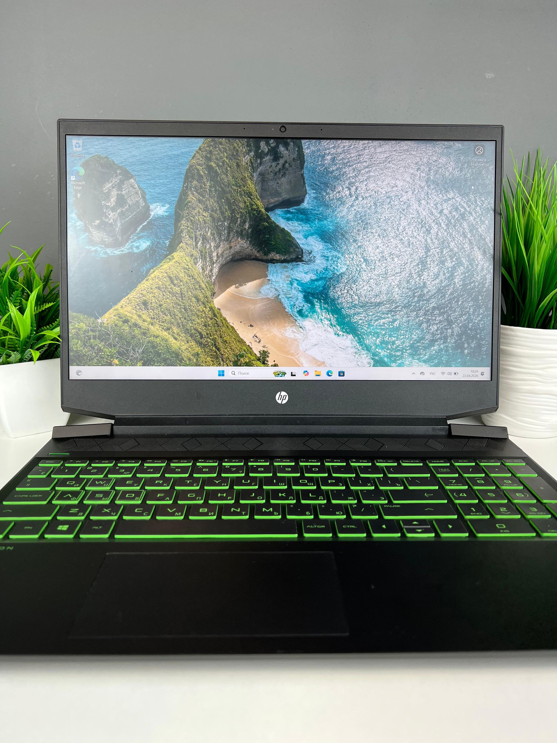 Ноутбук Hp Игровой AMD Ryzen 5 4-поколение ядер 8 GB 512 GB 16 дюймов